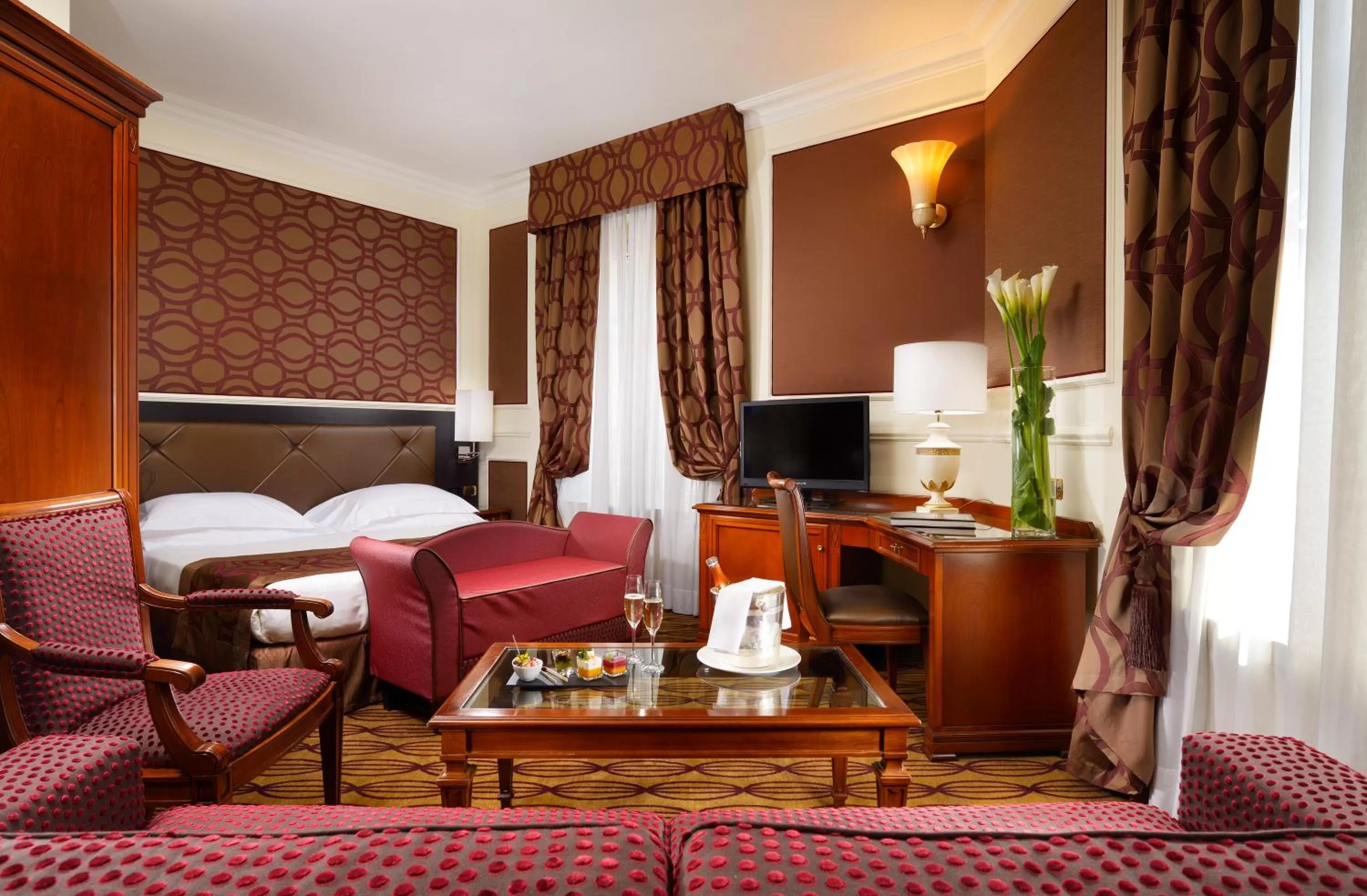 Bedroom, Bed in Grand Visconti Palace