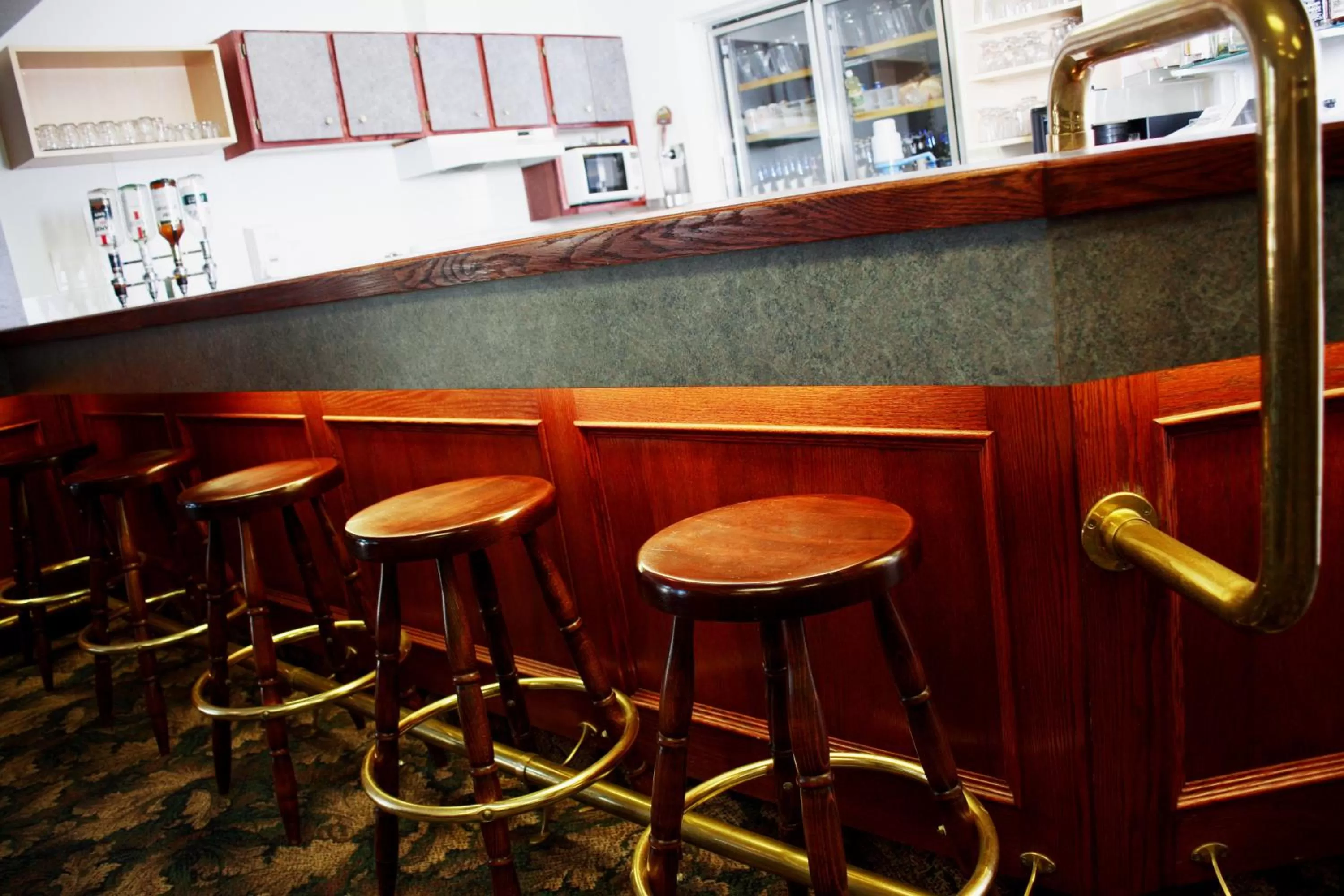 Communal lounge/ TV room in Country Club Inn