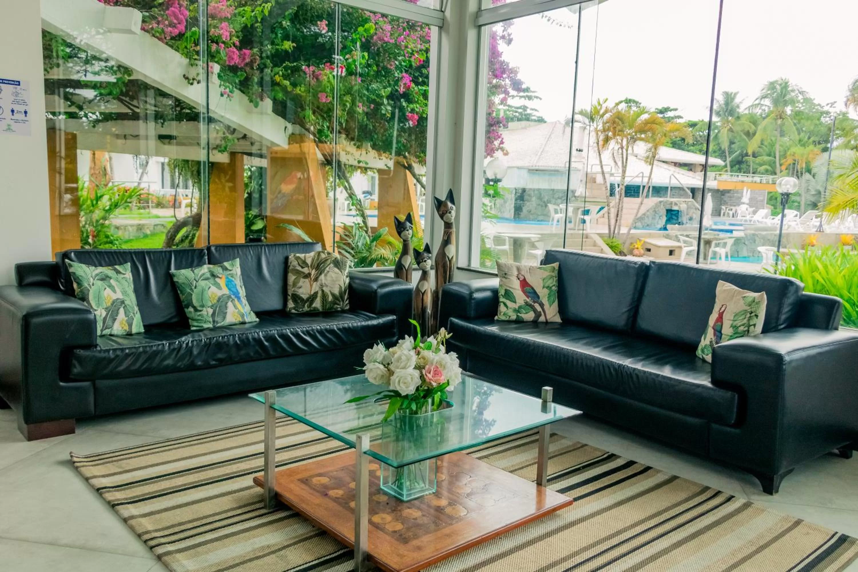 Lobby or reception in Bosque do Porto Praia Hotel