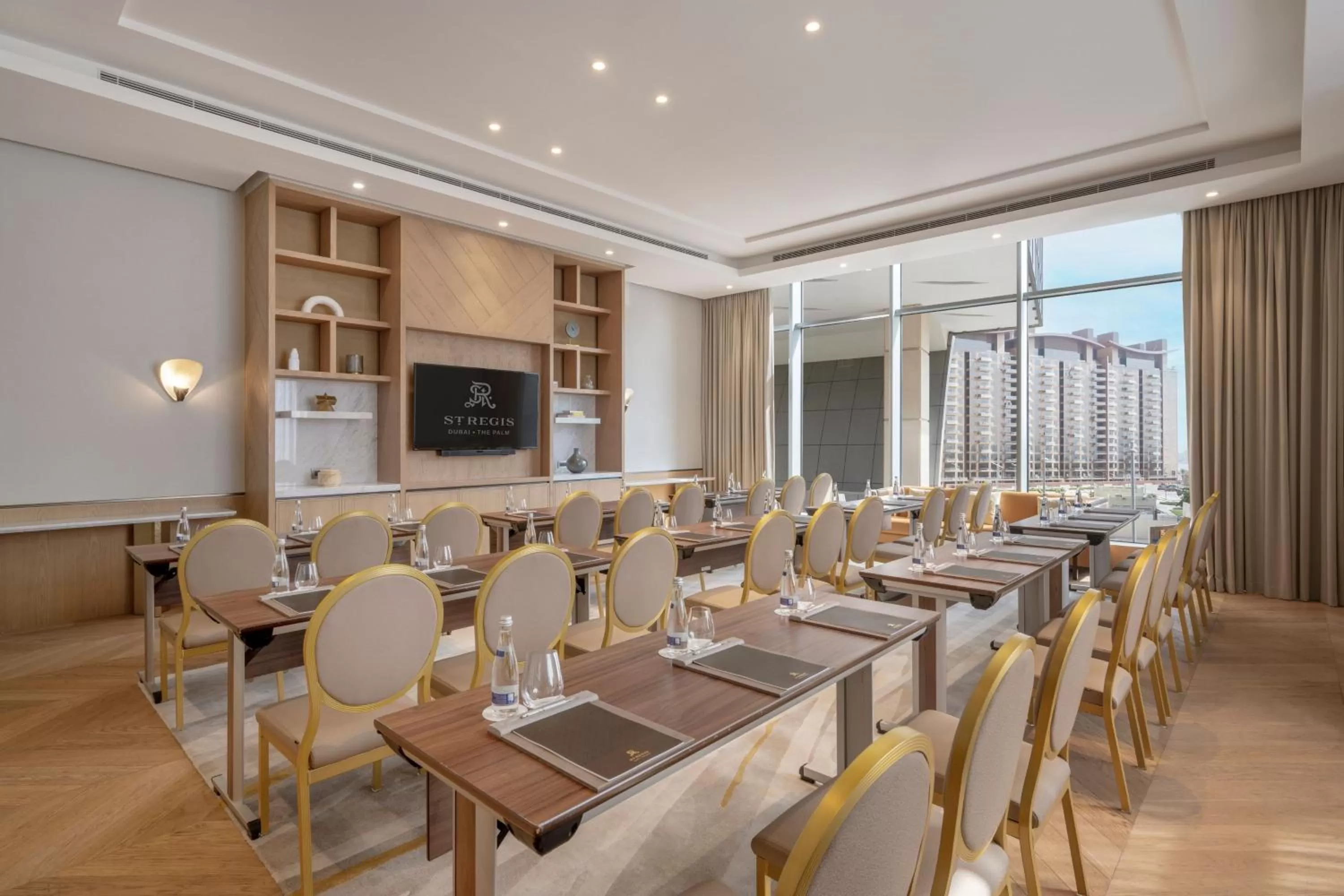 Meeting/conference room in The St. Regis Dubai, The Palm