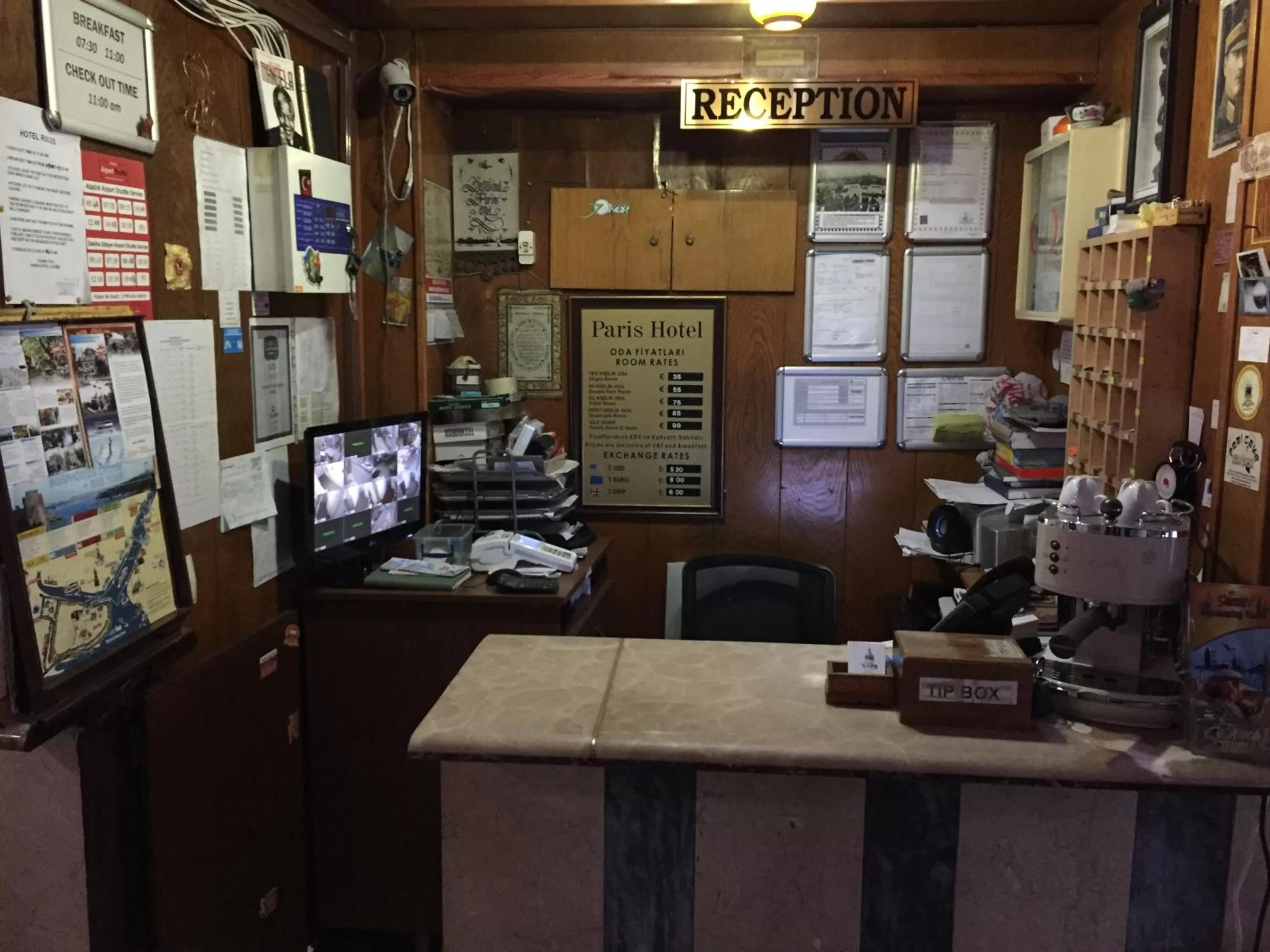Lobby or reception in Paris Hotel
