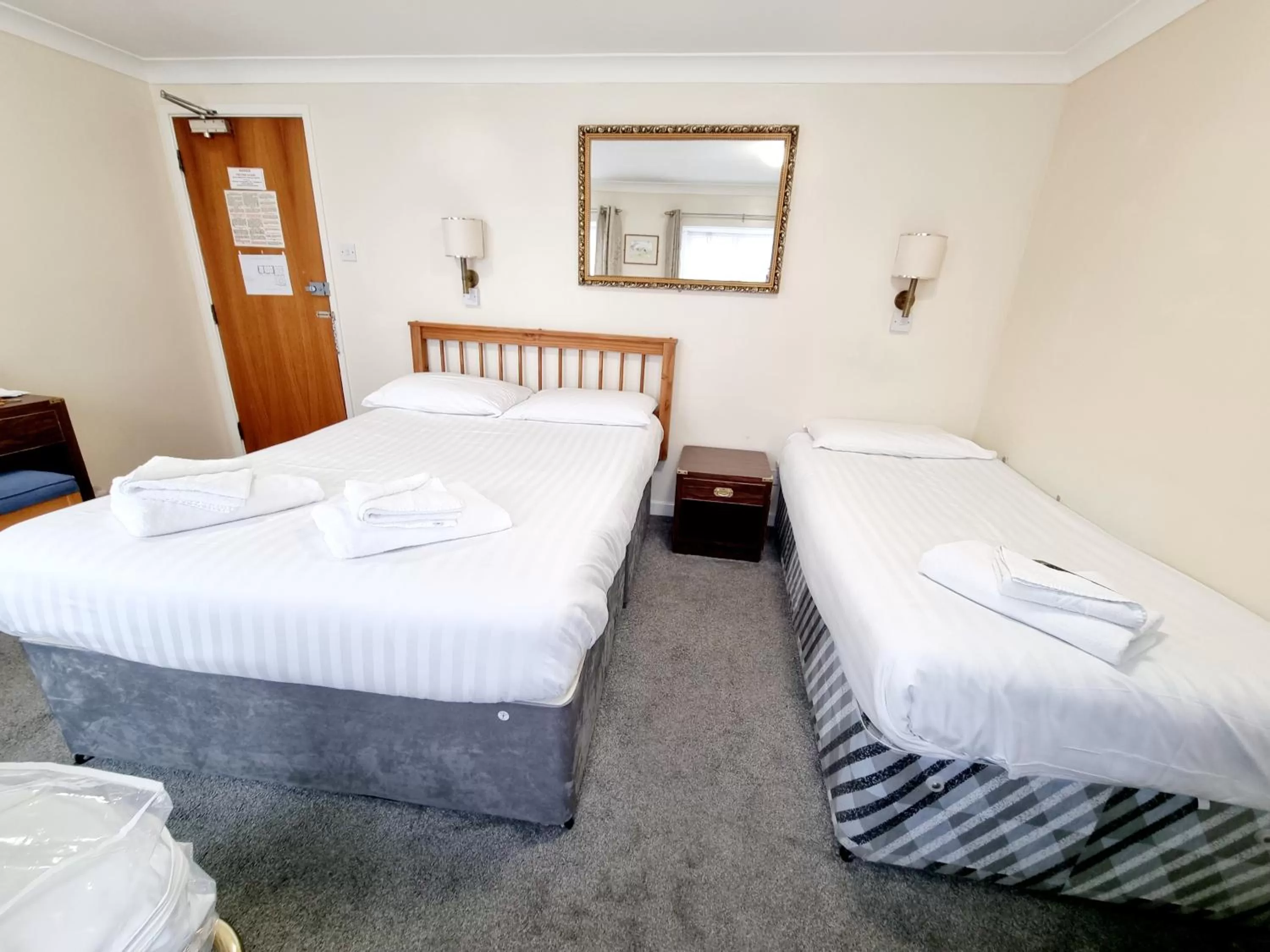 Bed in The Sportsmans Inn Limited