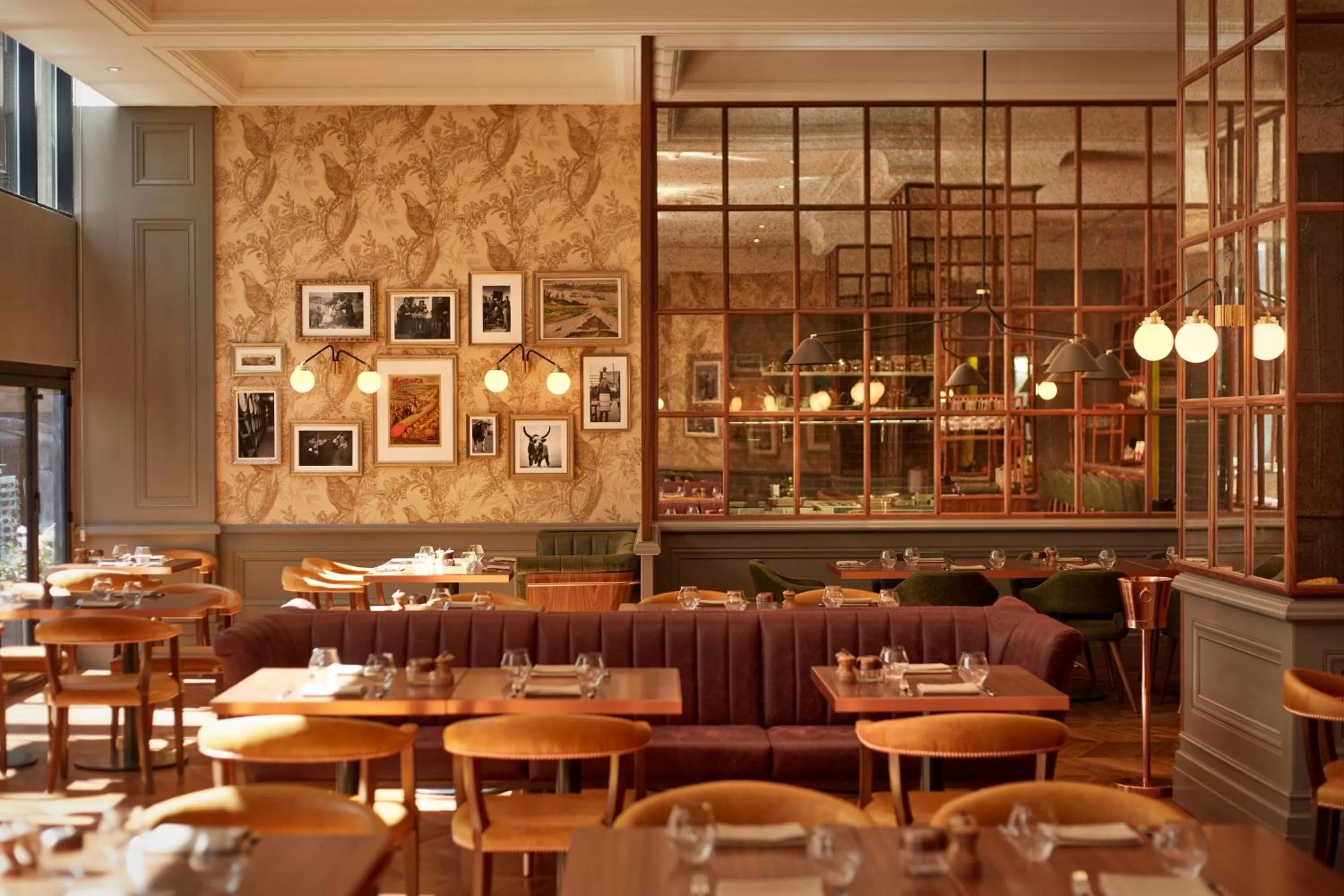 Restaurant/places to eat in Al Habtoor Palace Budapest, Preferred Hotels & Resorts