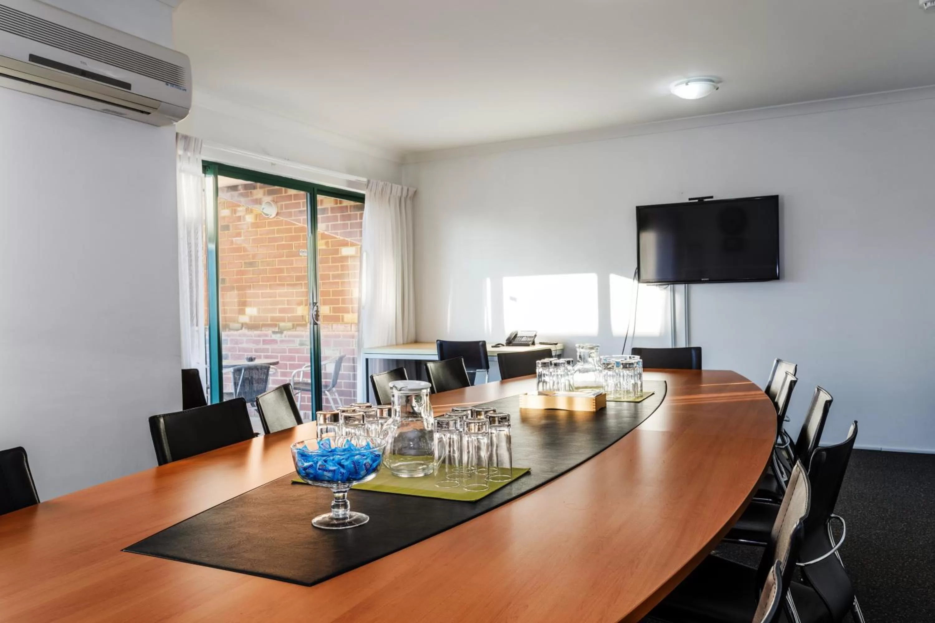 Business facilities in Perth Ascot Central Apartment Hotel Official