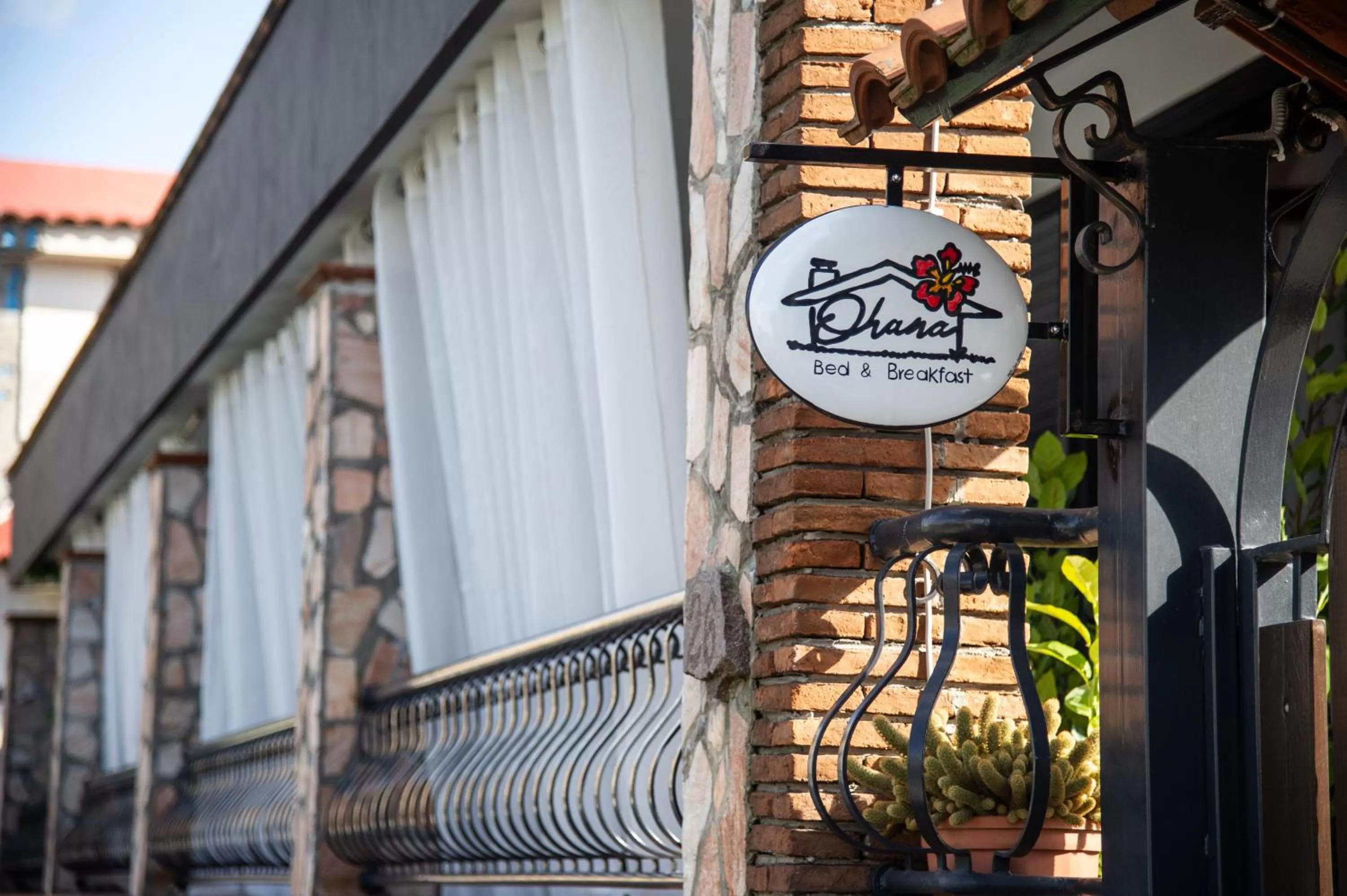 Facade/entrance in Ohana Bed and Breakfast