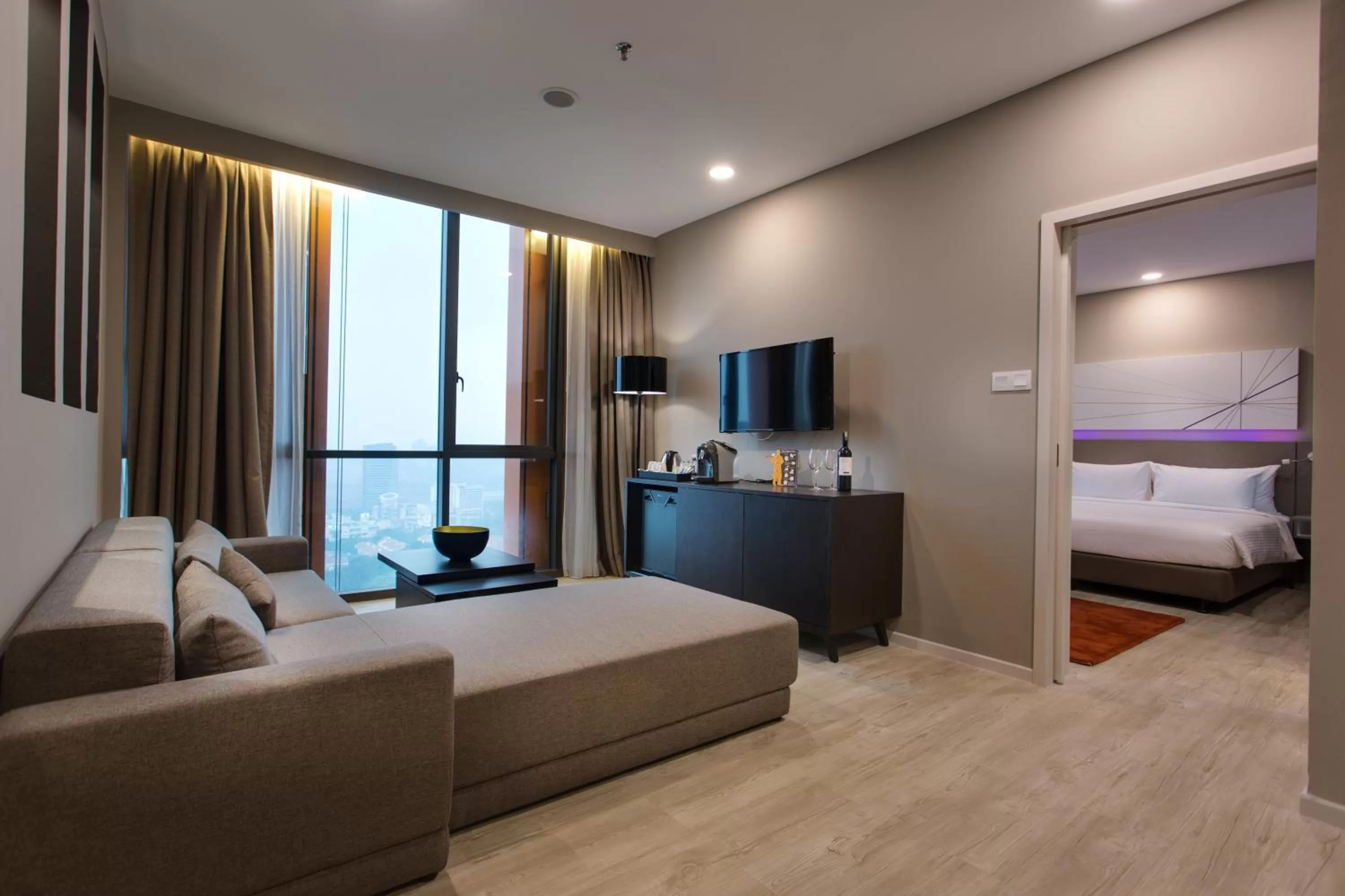 Day, Bed in Qliq Damansara Hotel