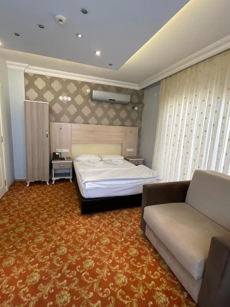 Photo of the whole room, Bed in Sakran Hotel