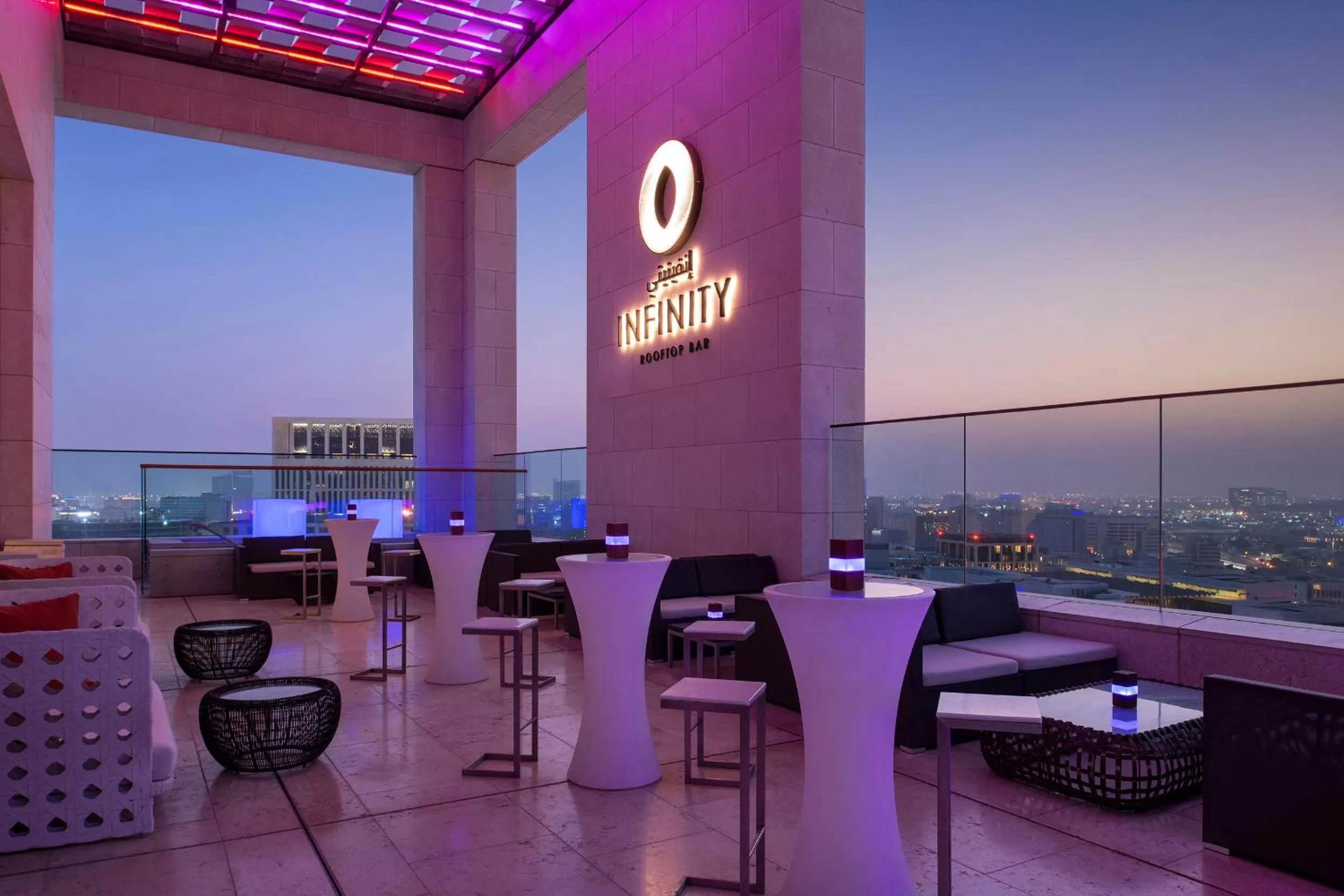 Lounge or bar in Alwadi Hotel Doha - MGallery Collection