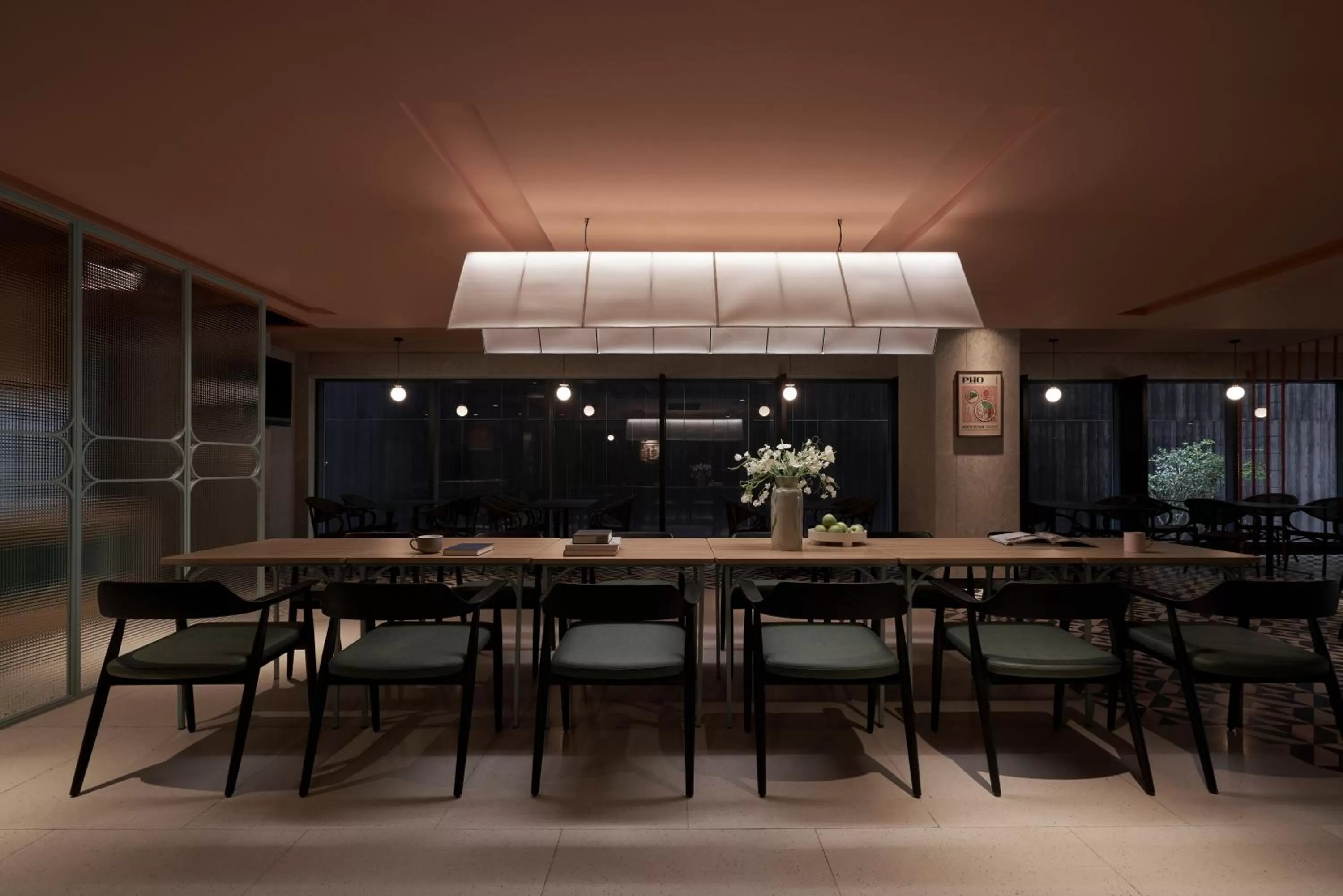 Communal kitchen in M Village Hotel Tôn Thất Đạm