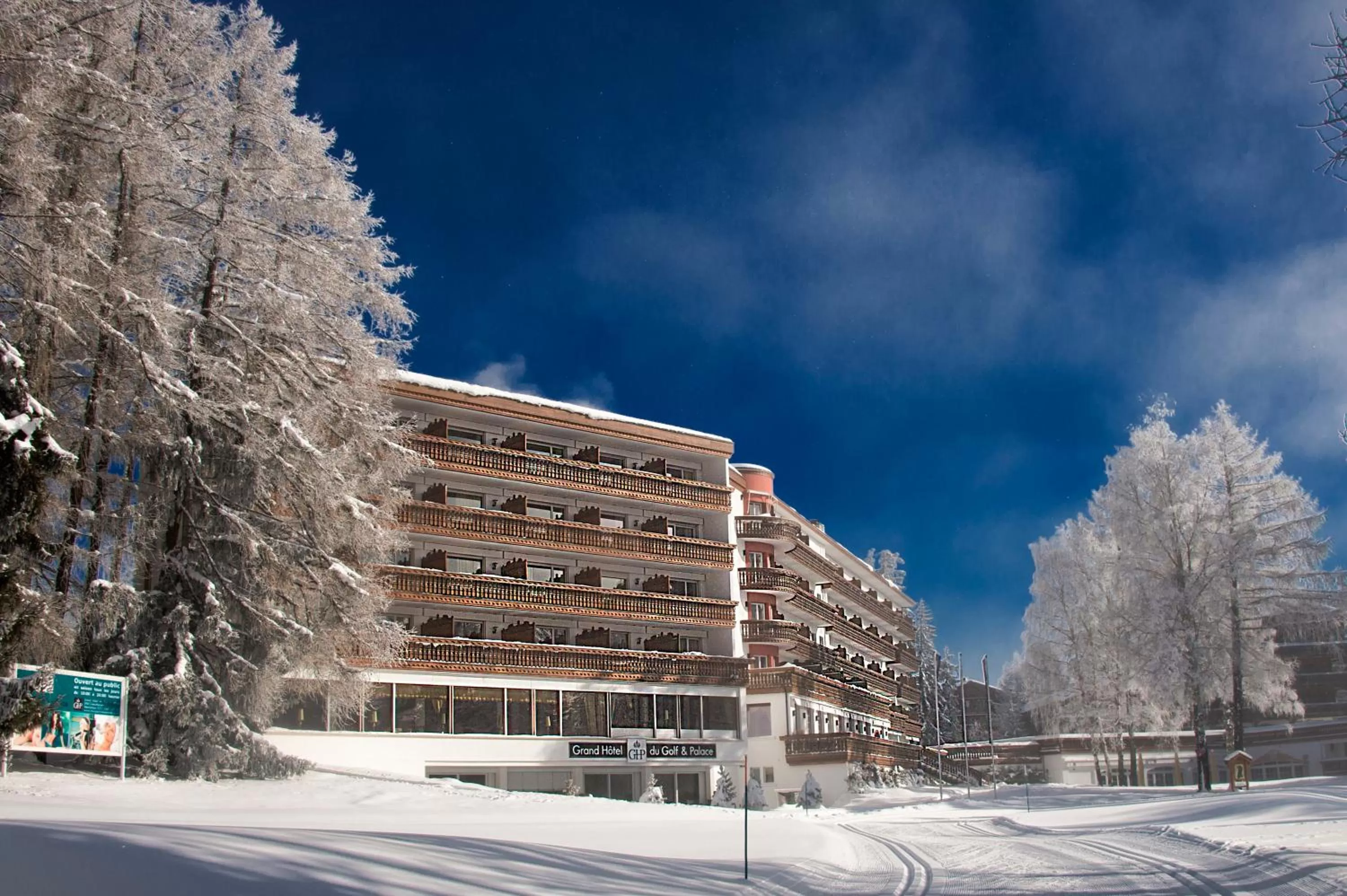 Bird's eye view in Grand Hôtel du Golf & Palace
