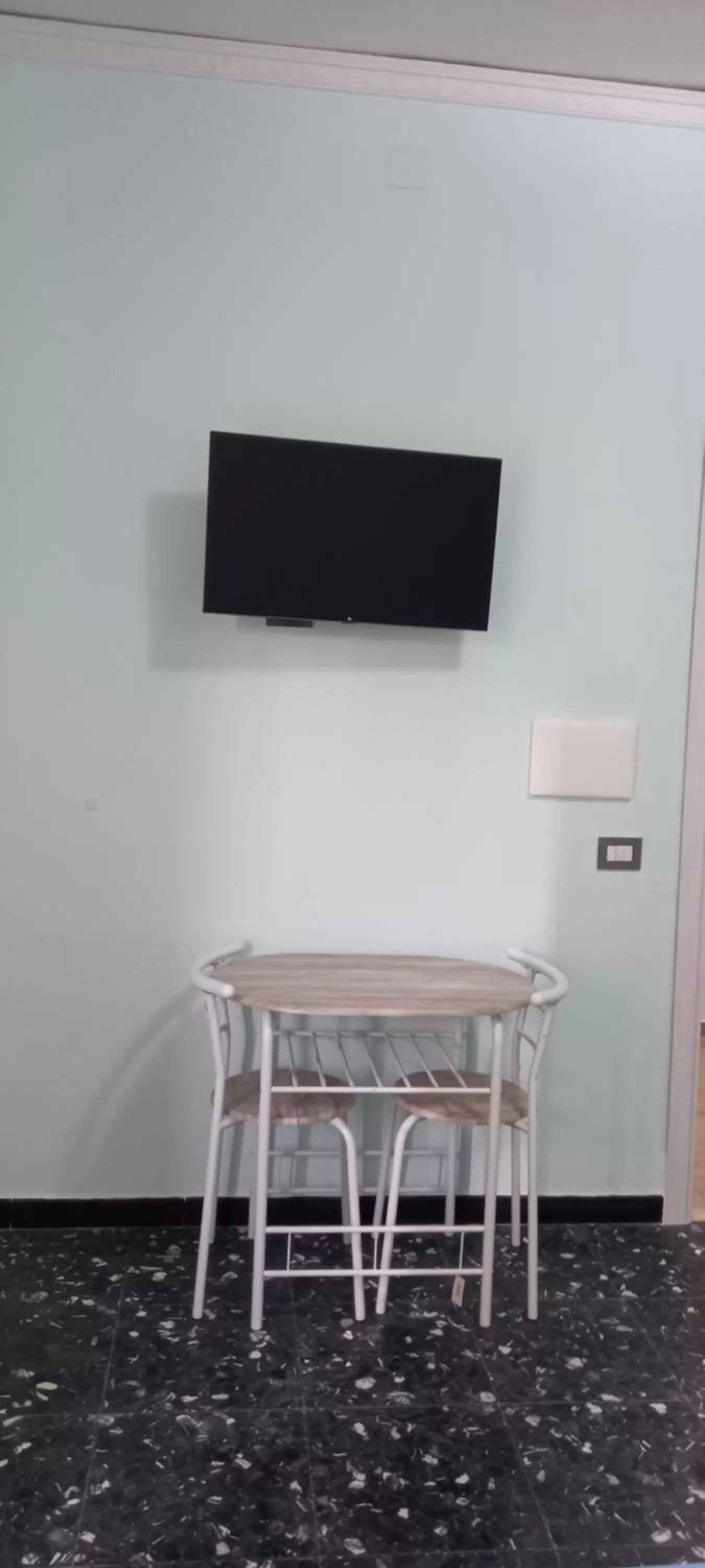 TV/Entertainment Center in Diana