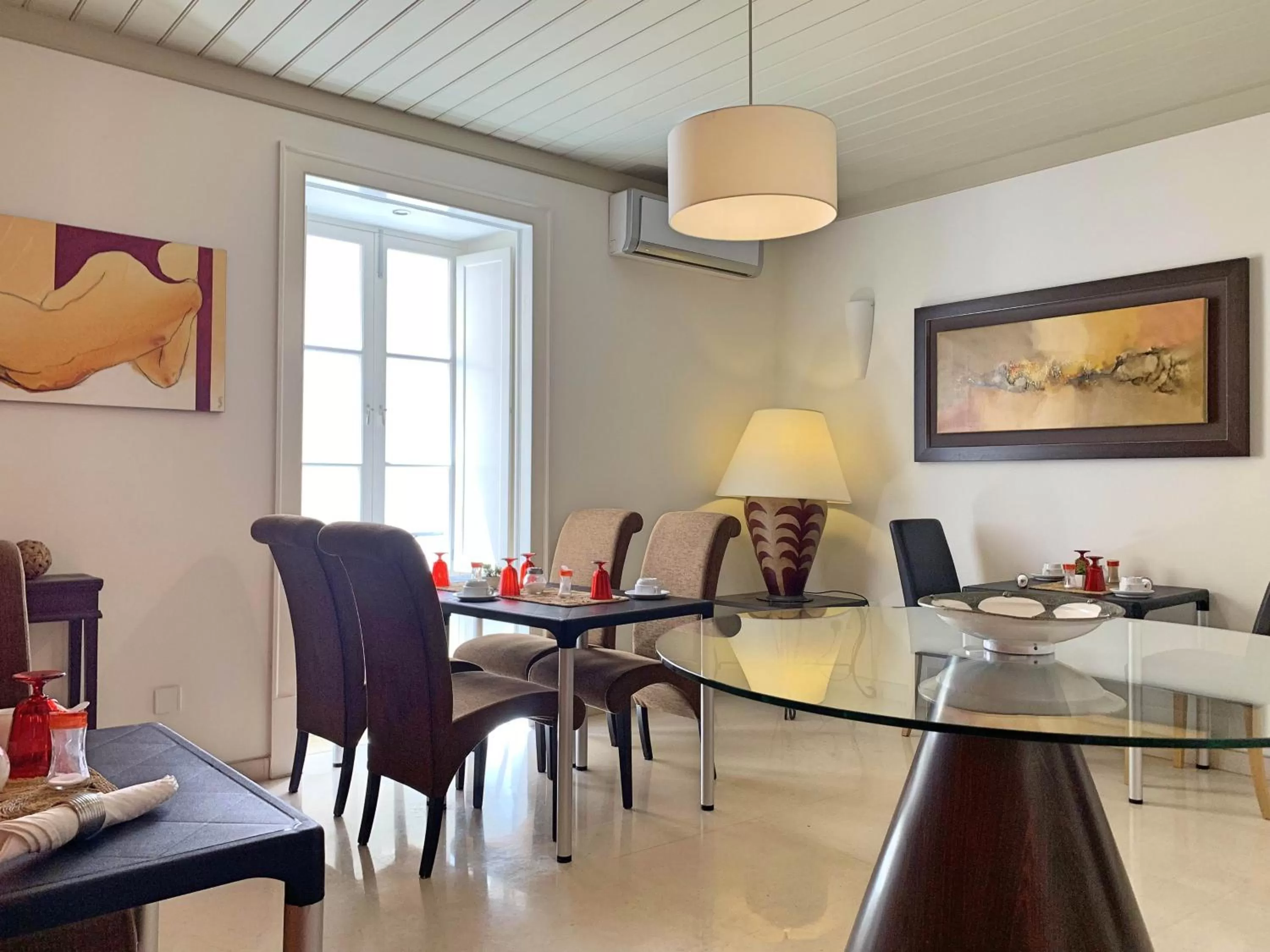 Restaurant/places to eat in Residence Lagos