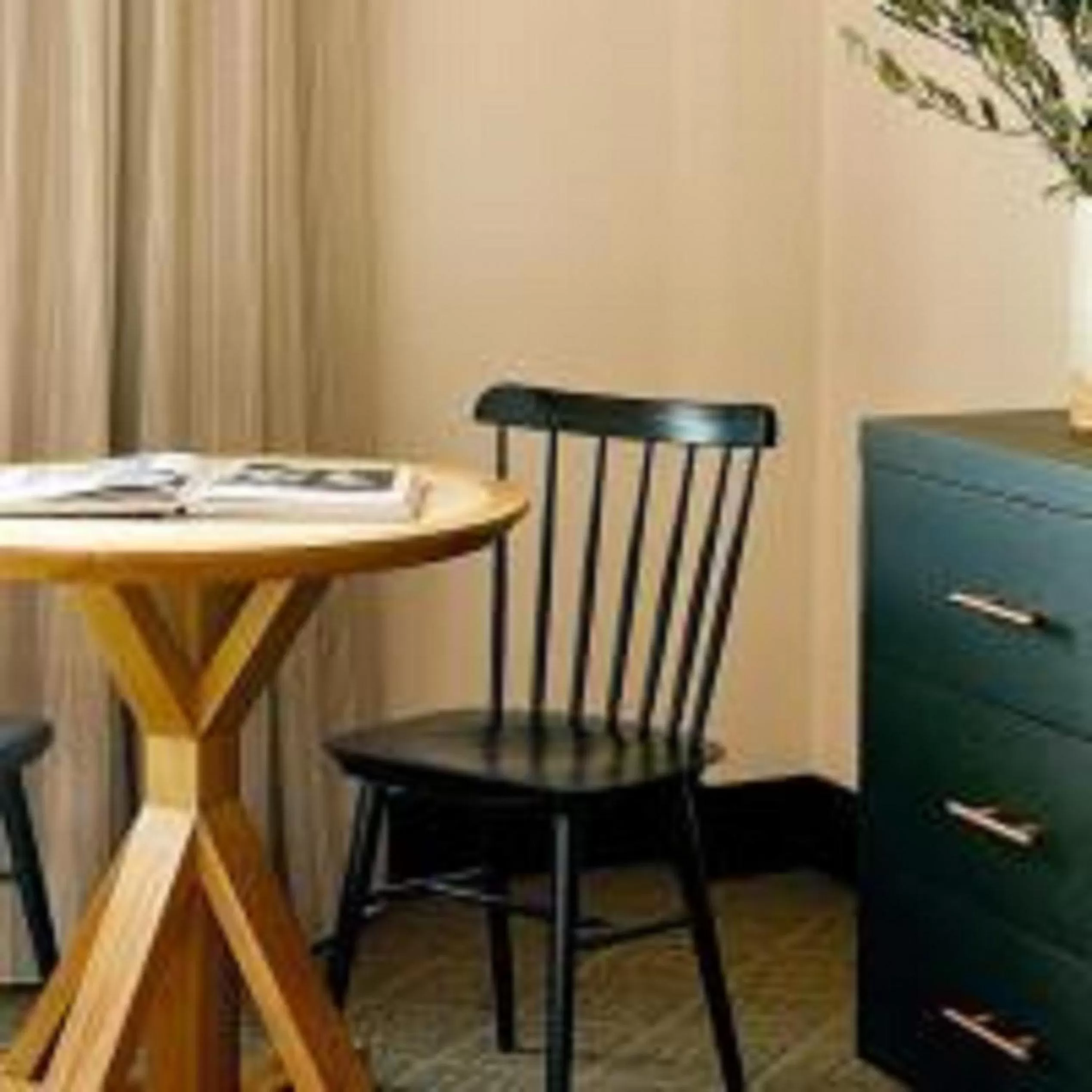 Seating area in El Capitan Hotel