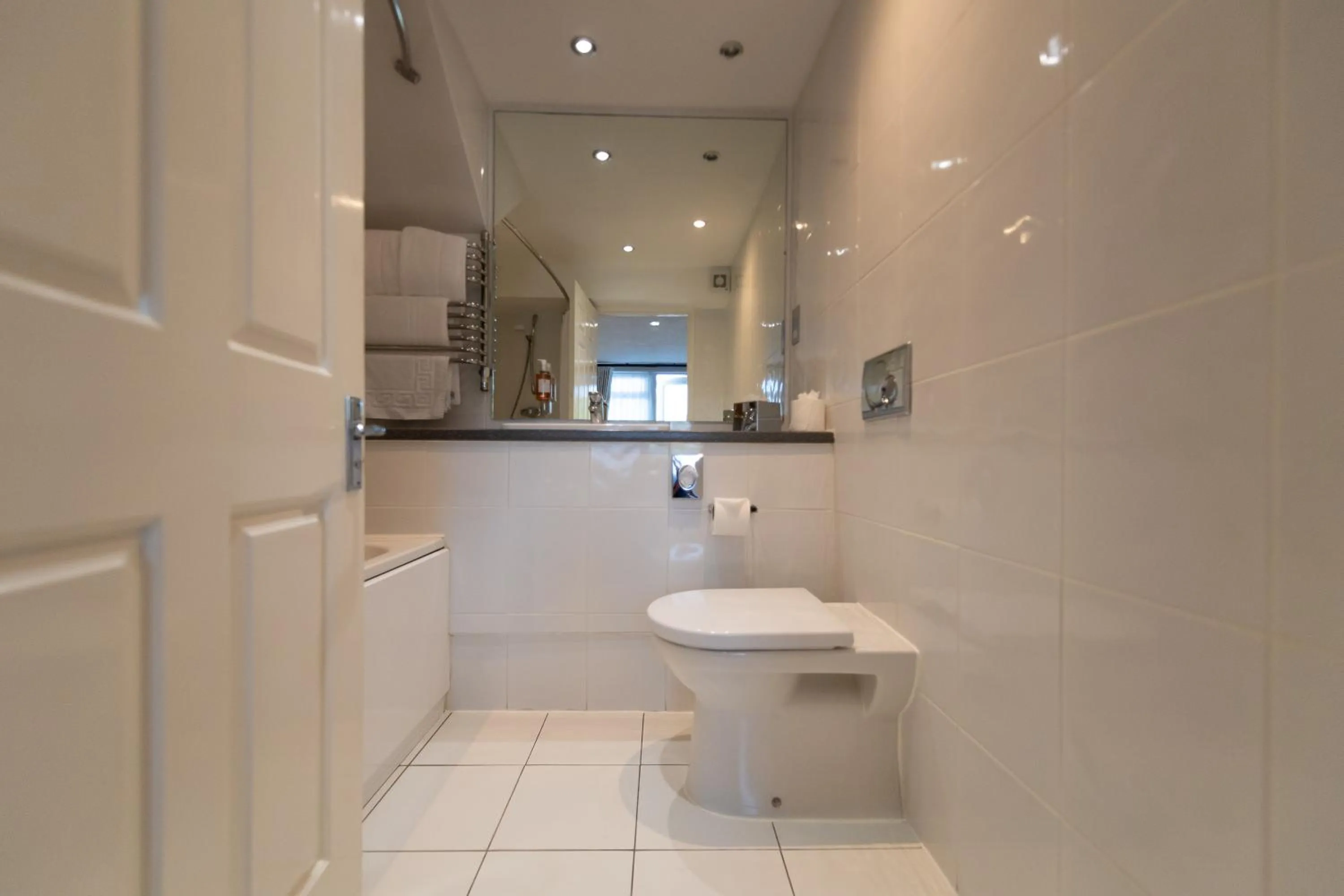 Bathroom in The Devon Hotel