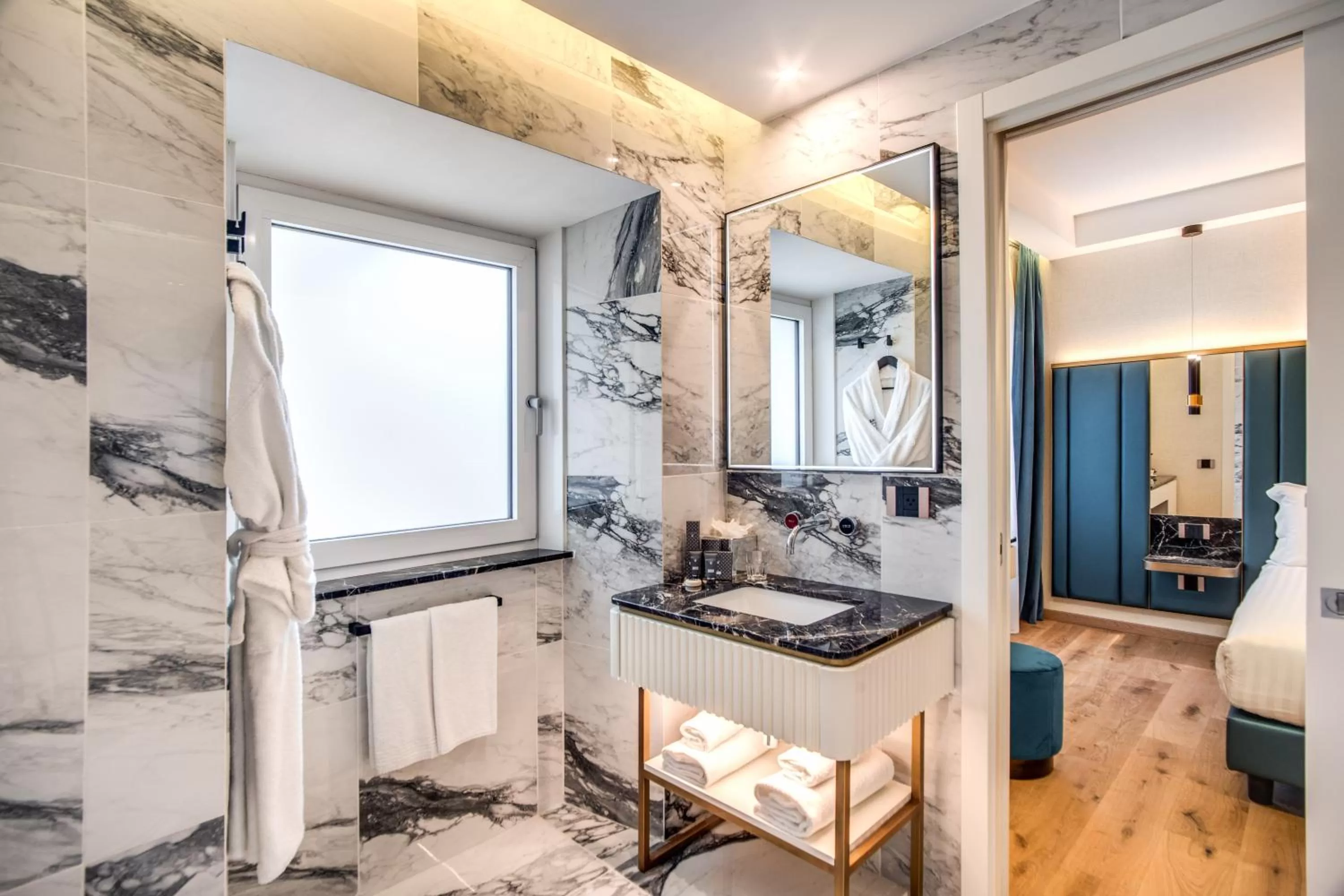 Bathroom in CC Palace Hotel