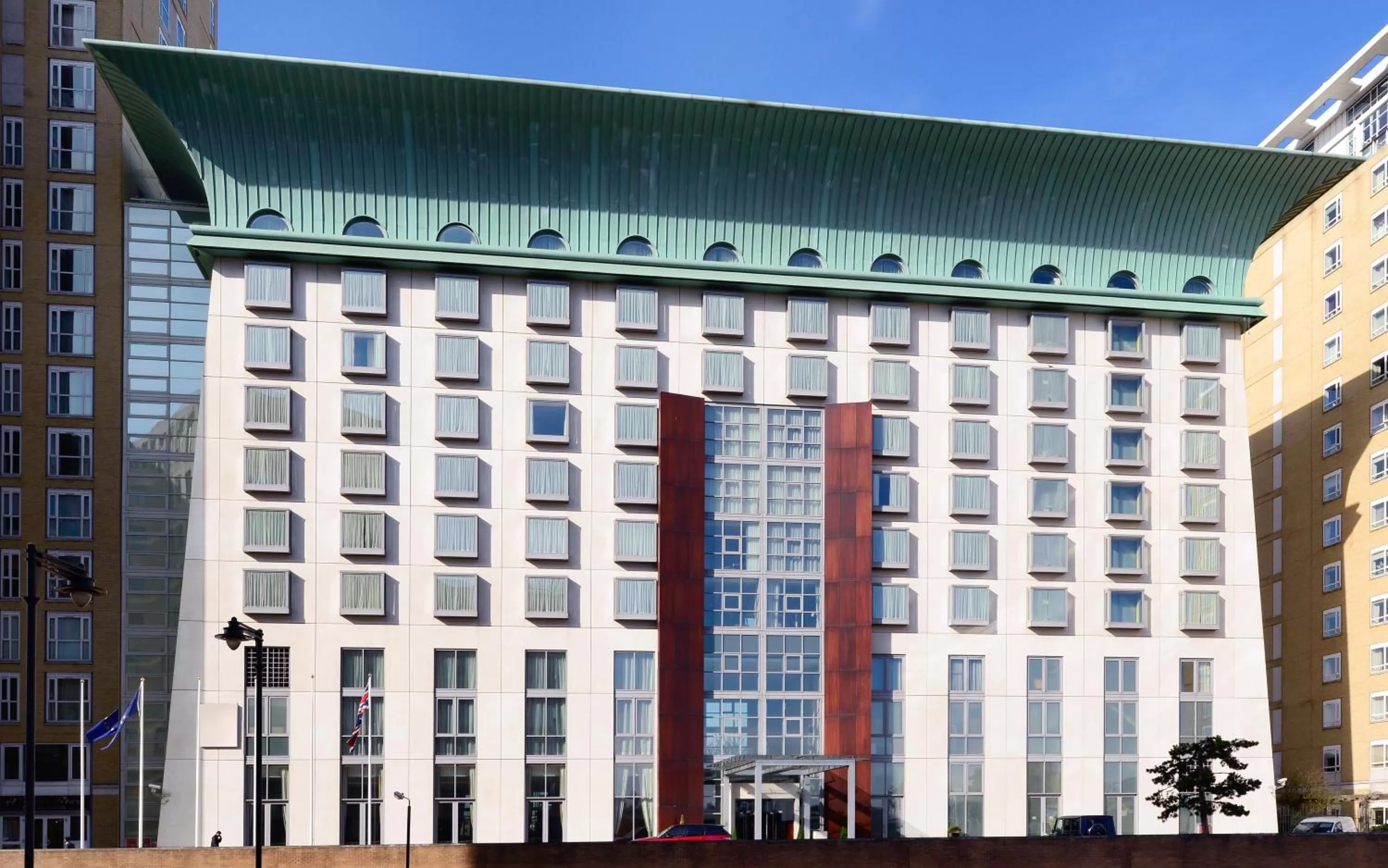 Property building in Canary Riverside Plaza Hotel