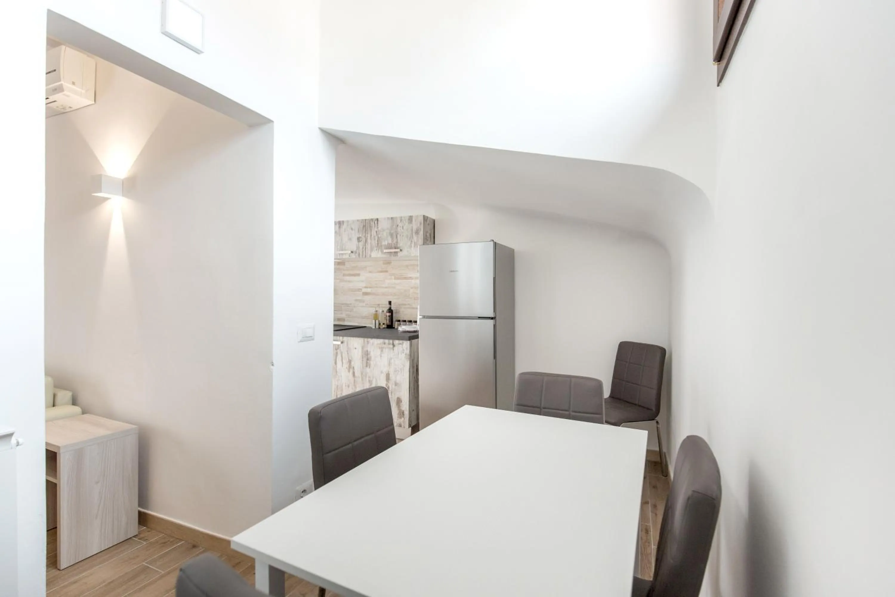 Kitchen or kitchenette in Apollo Guest House