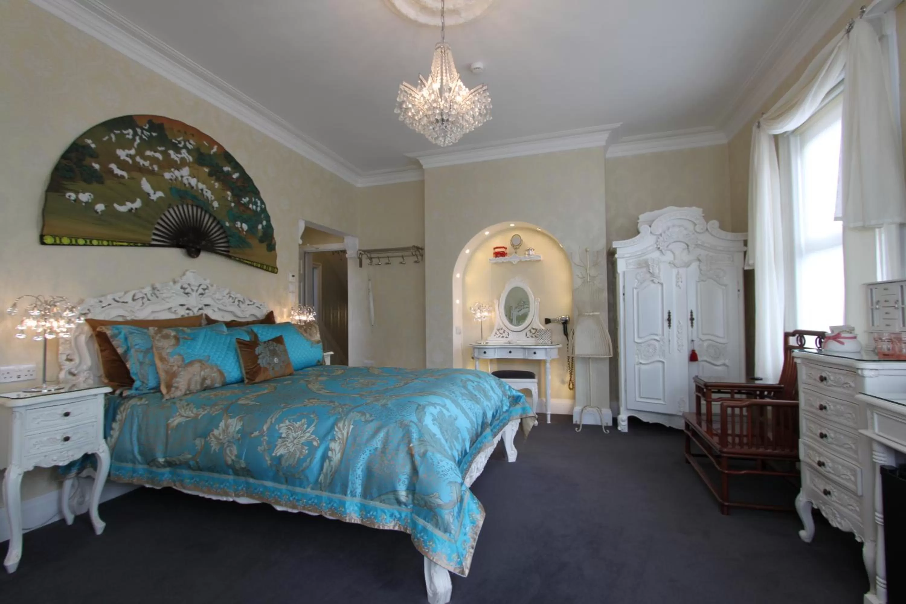 Bedroom, Bed in Tower Guest House