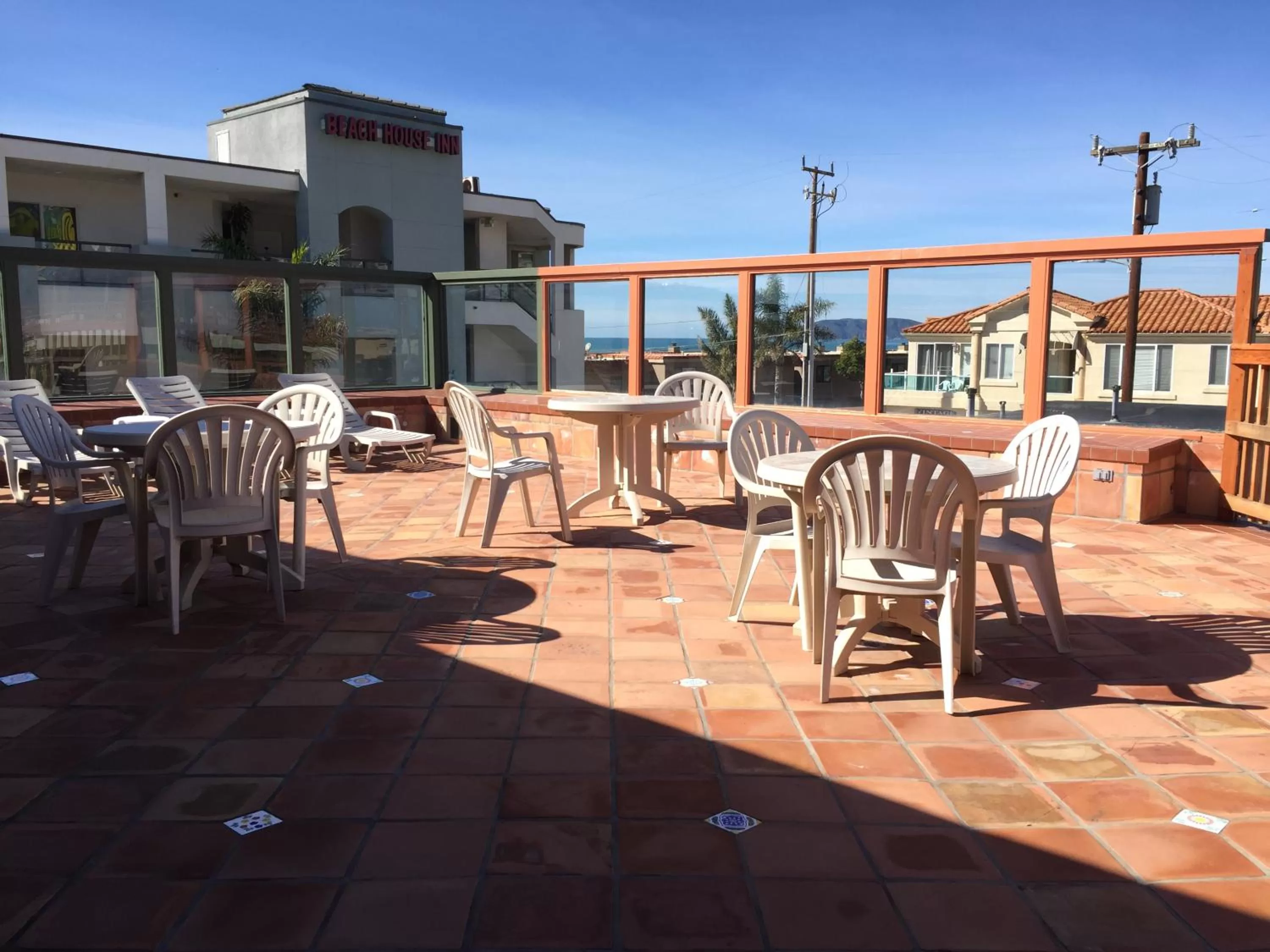 Property building in Motel 6 Pismo Beach CA Pacific Ocean
