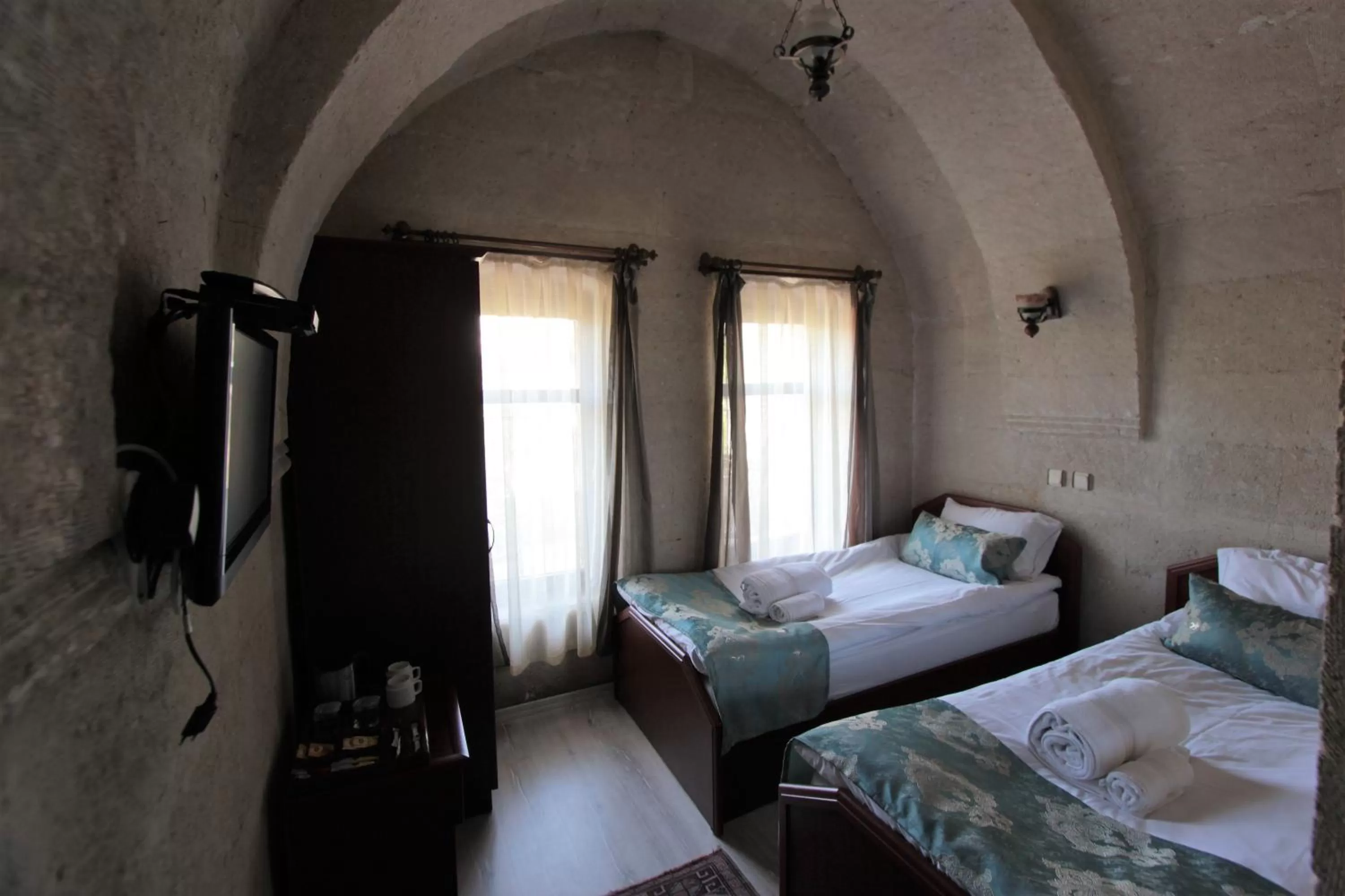 Photo of the whole room, Bed in Guven Cave Hotel