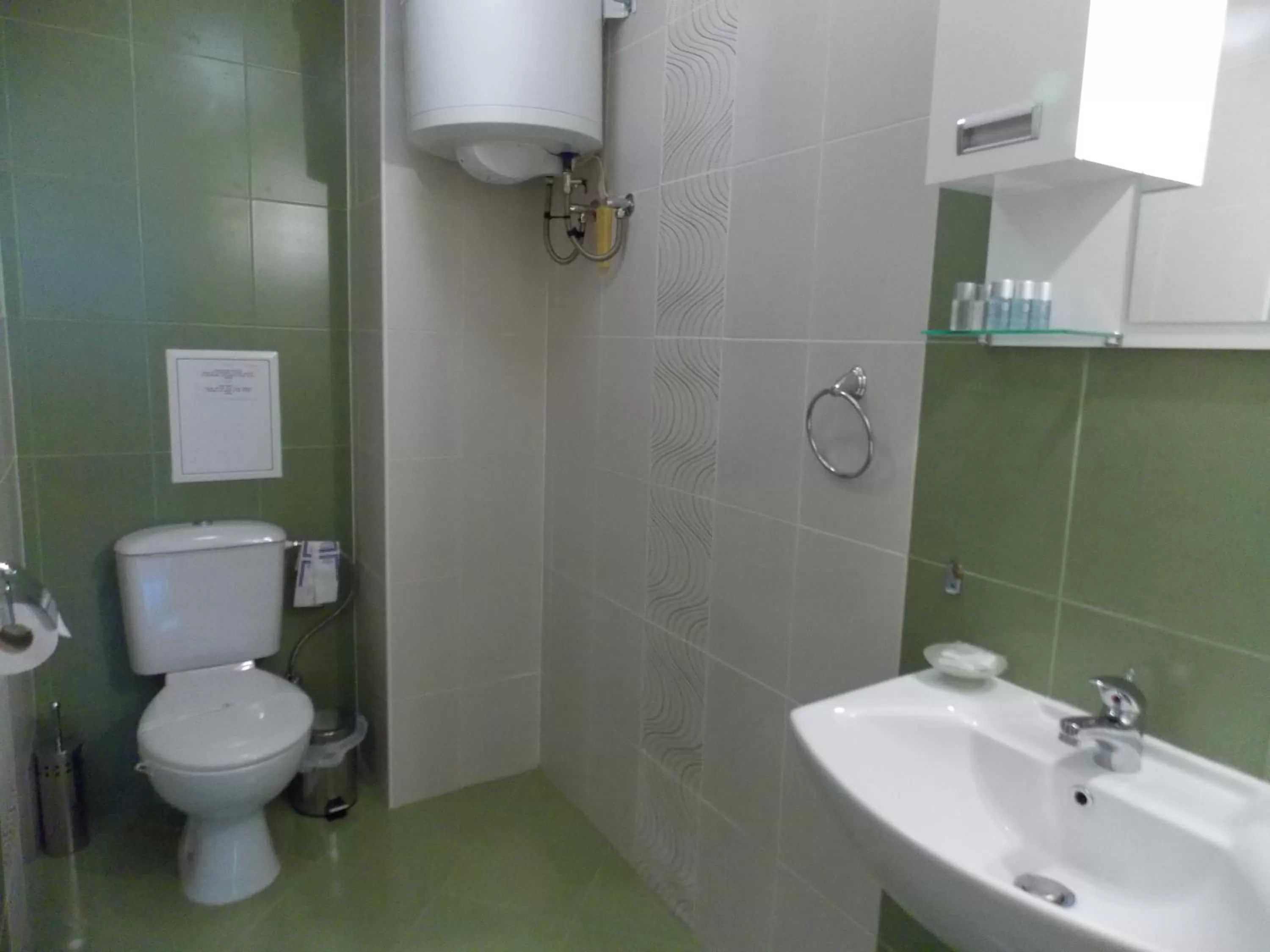 Toilet in Apart Hotel Rosen