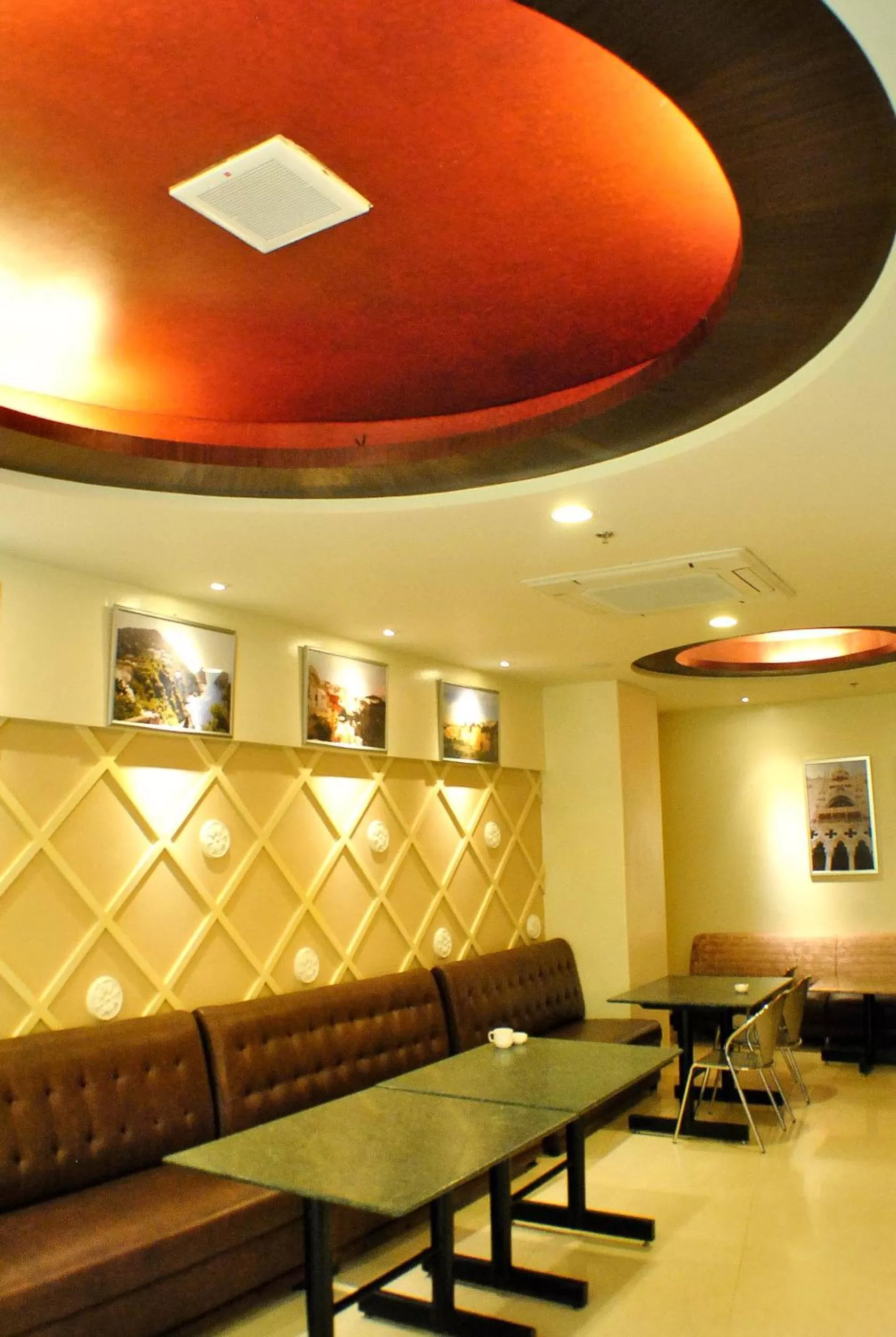 Lobby or reception in Hotel Elizabeth Cebu
