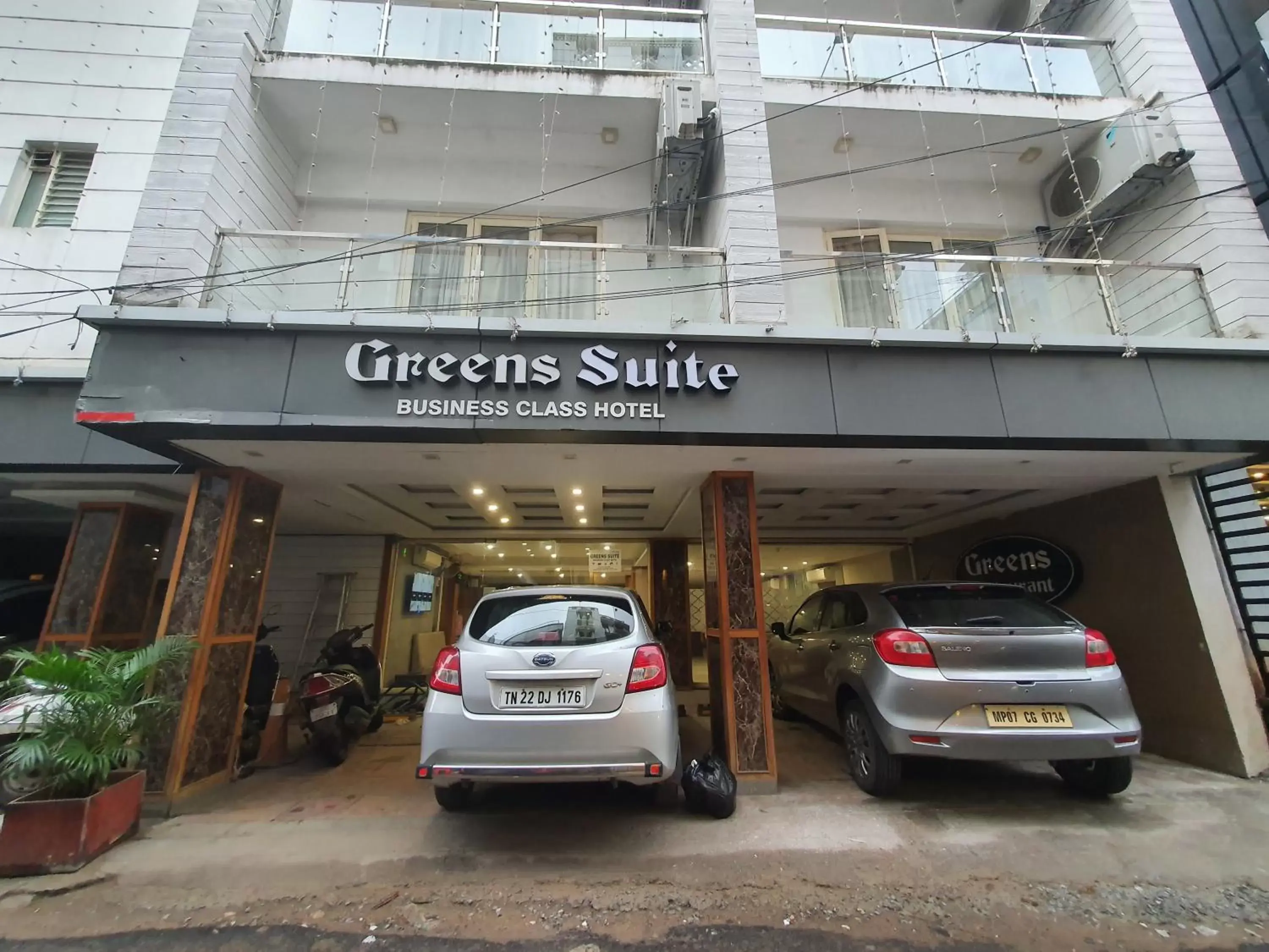 Greens Suite - Business Class Hotel - Opposite Ripon Building Greens Suite - Business Class Hotel - Opposite Ripon Building
