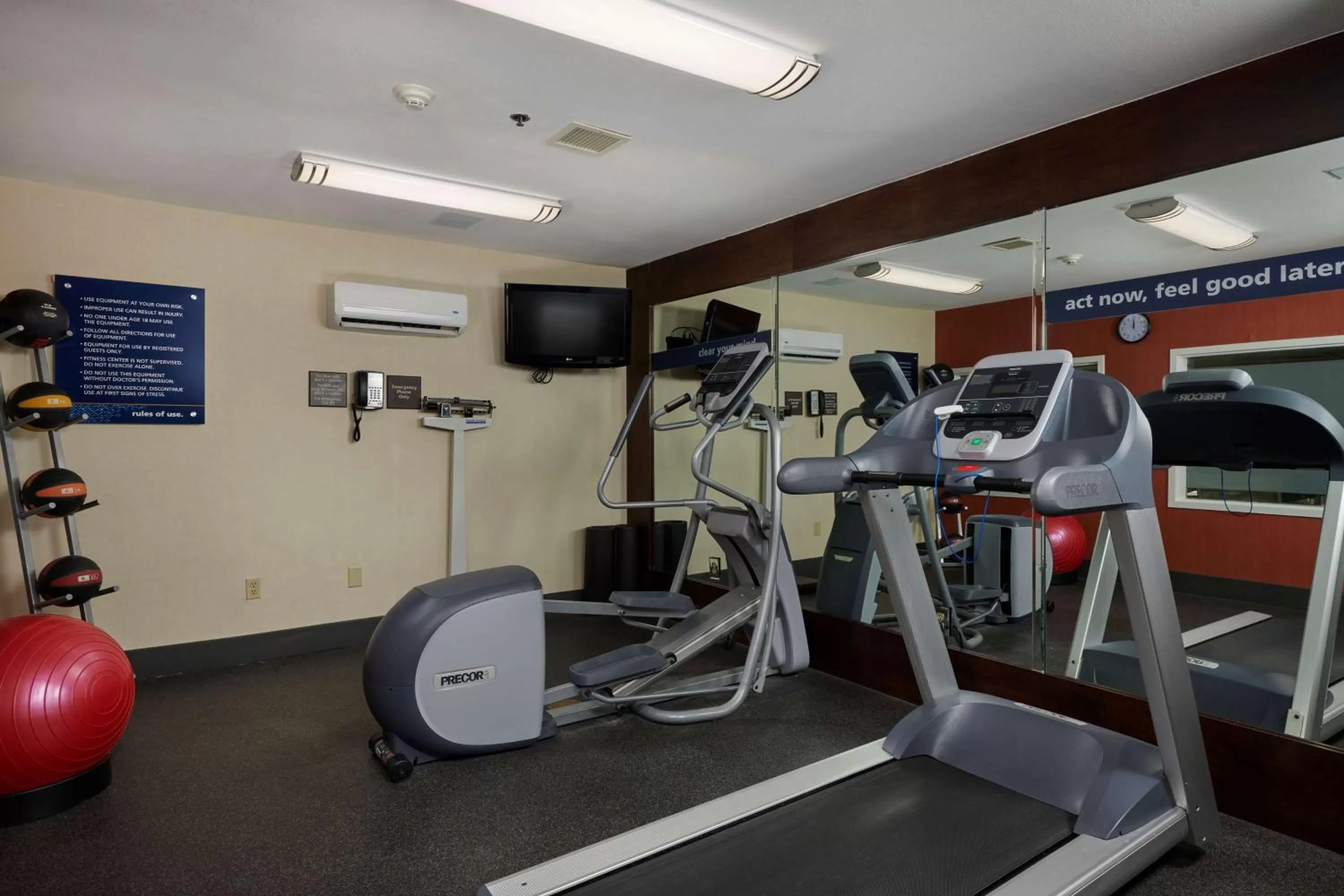 Fitness centre/facilities in Hampton Inn Alamogordo