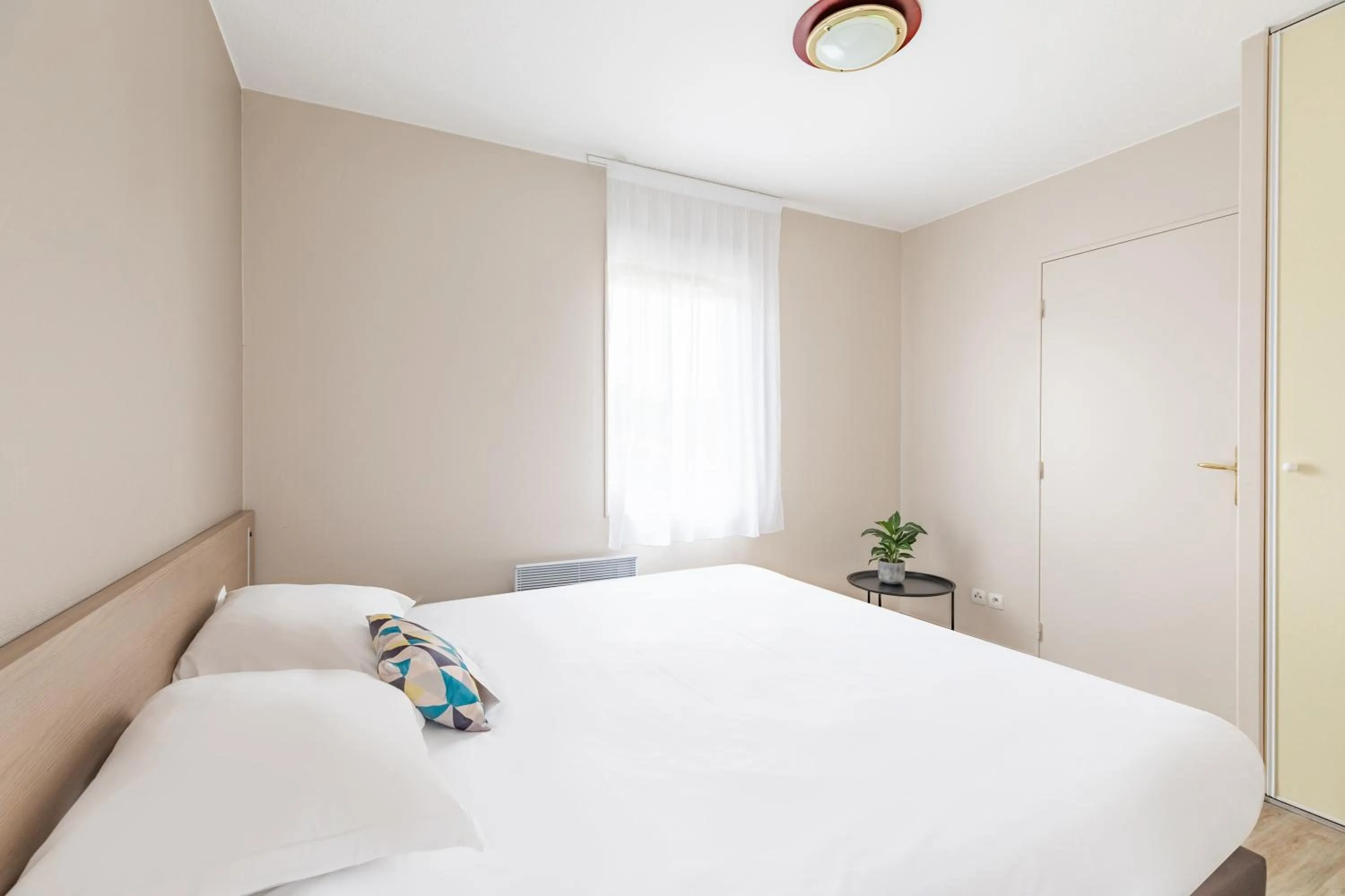 Bed in Appart'City Classic Limoges