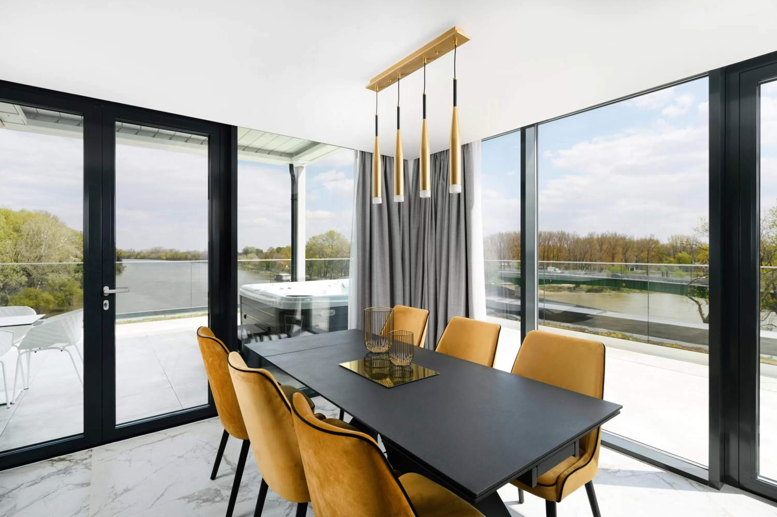 Dining area in Mercure Tokaj Center