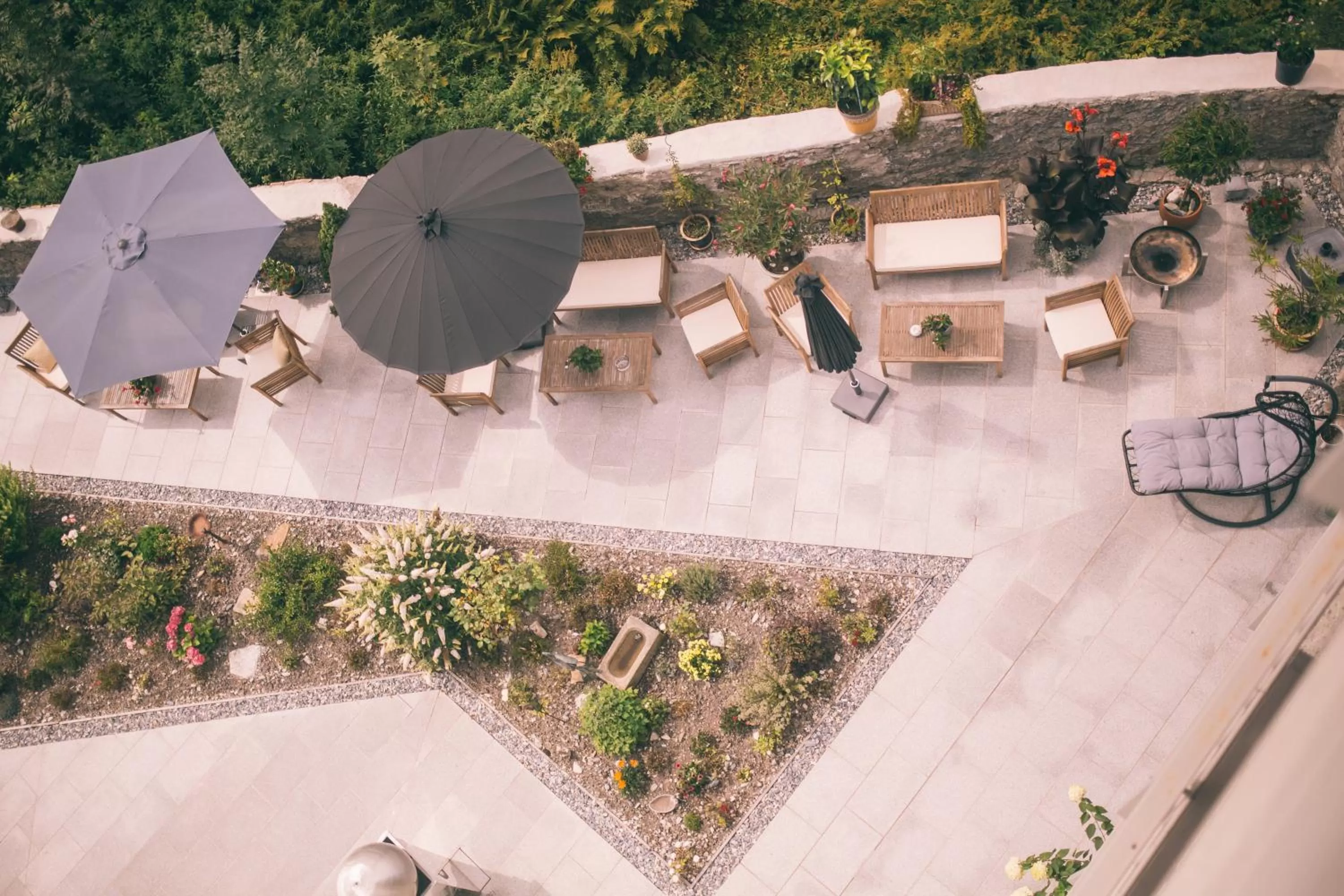 Garden in Nefer, Haus