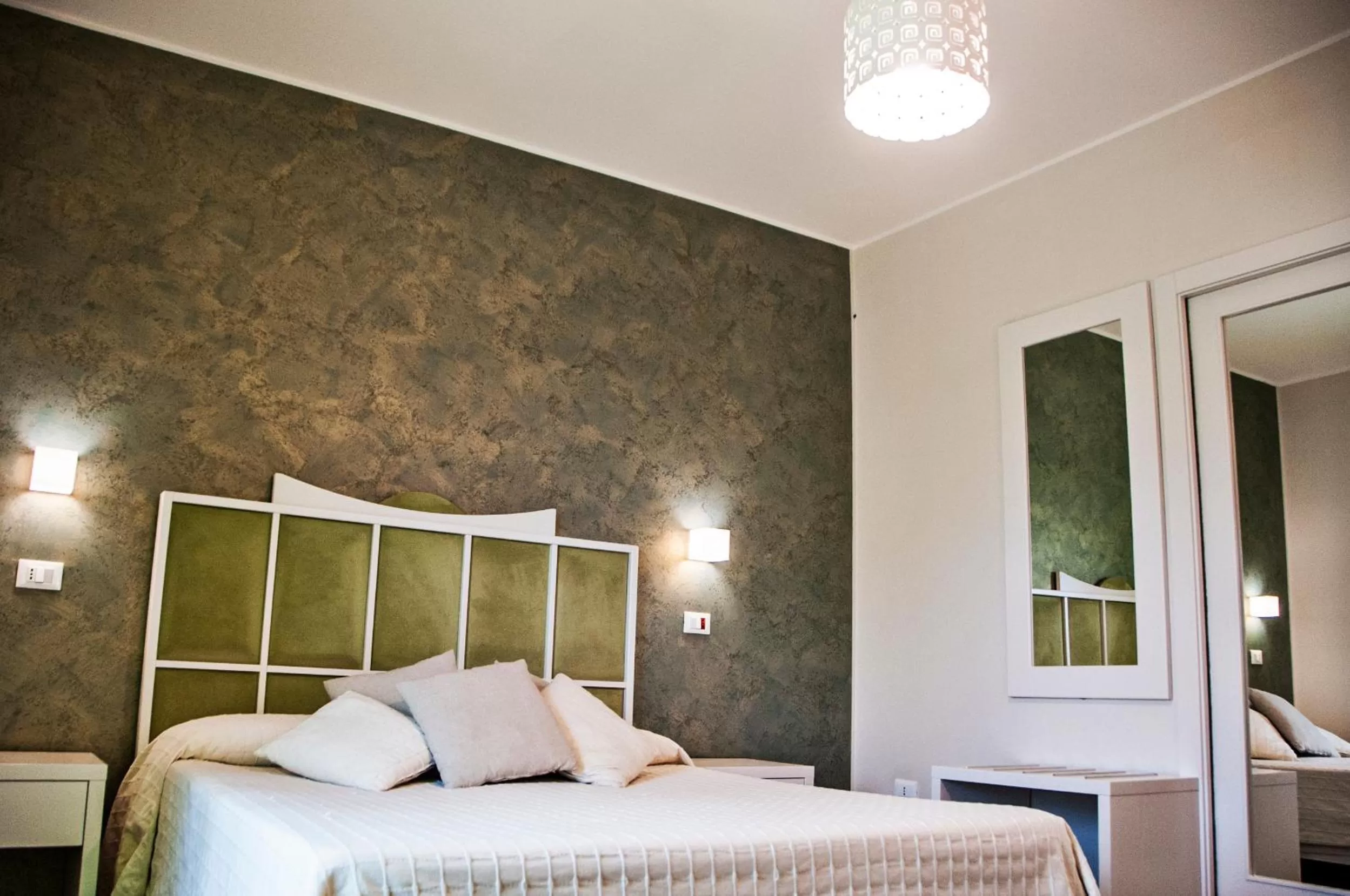 TV and multimedia, Bed in B&B Ghalà