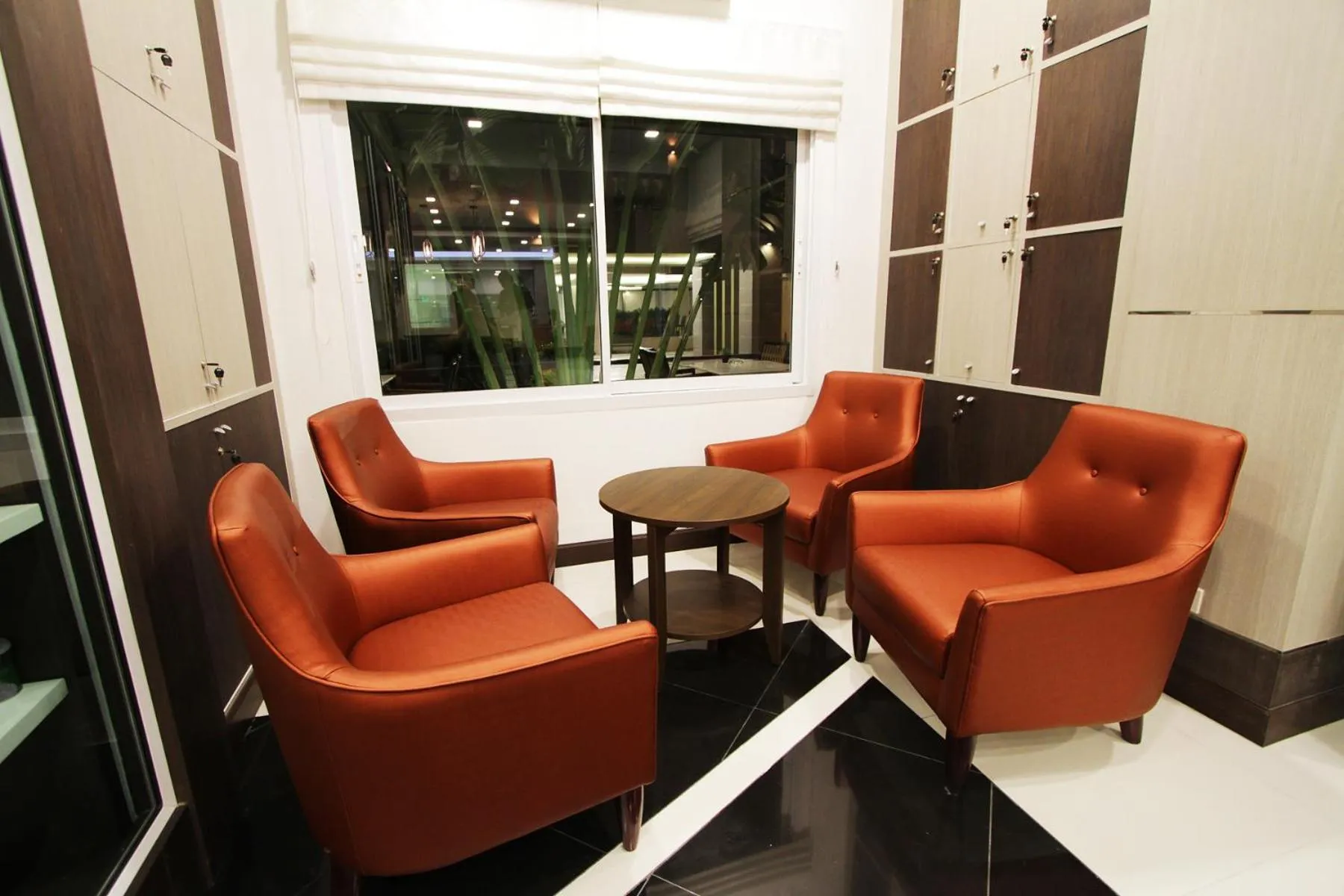 The Contrast i Hotel