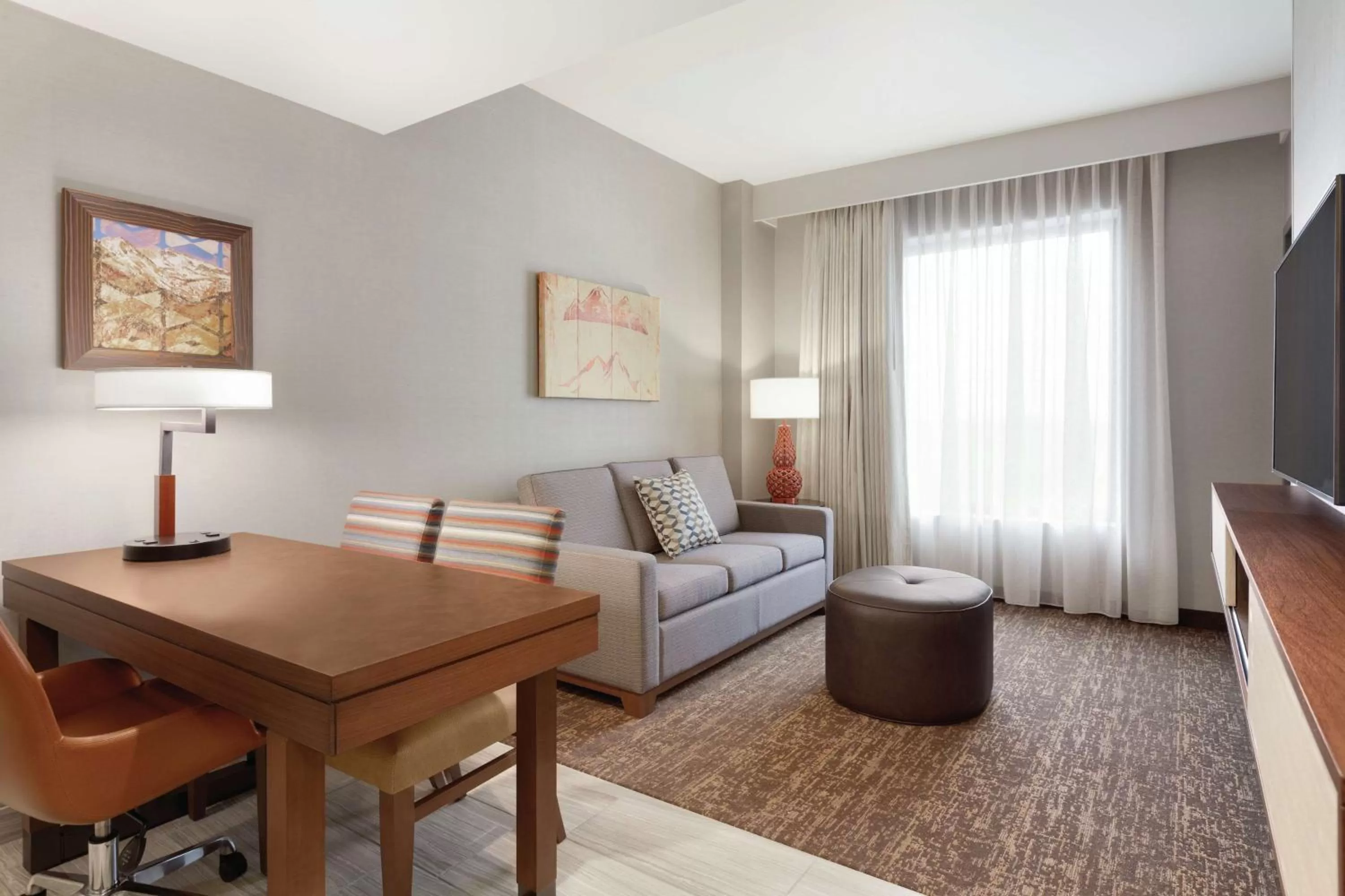 Living room in Embassy Suites By Hilton South Jordan Salt Lake City