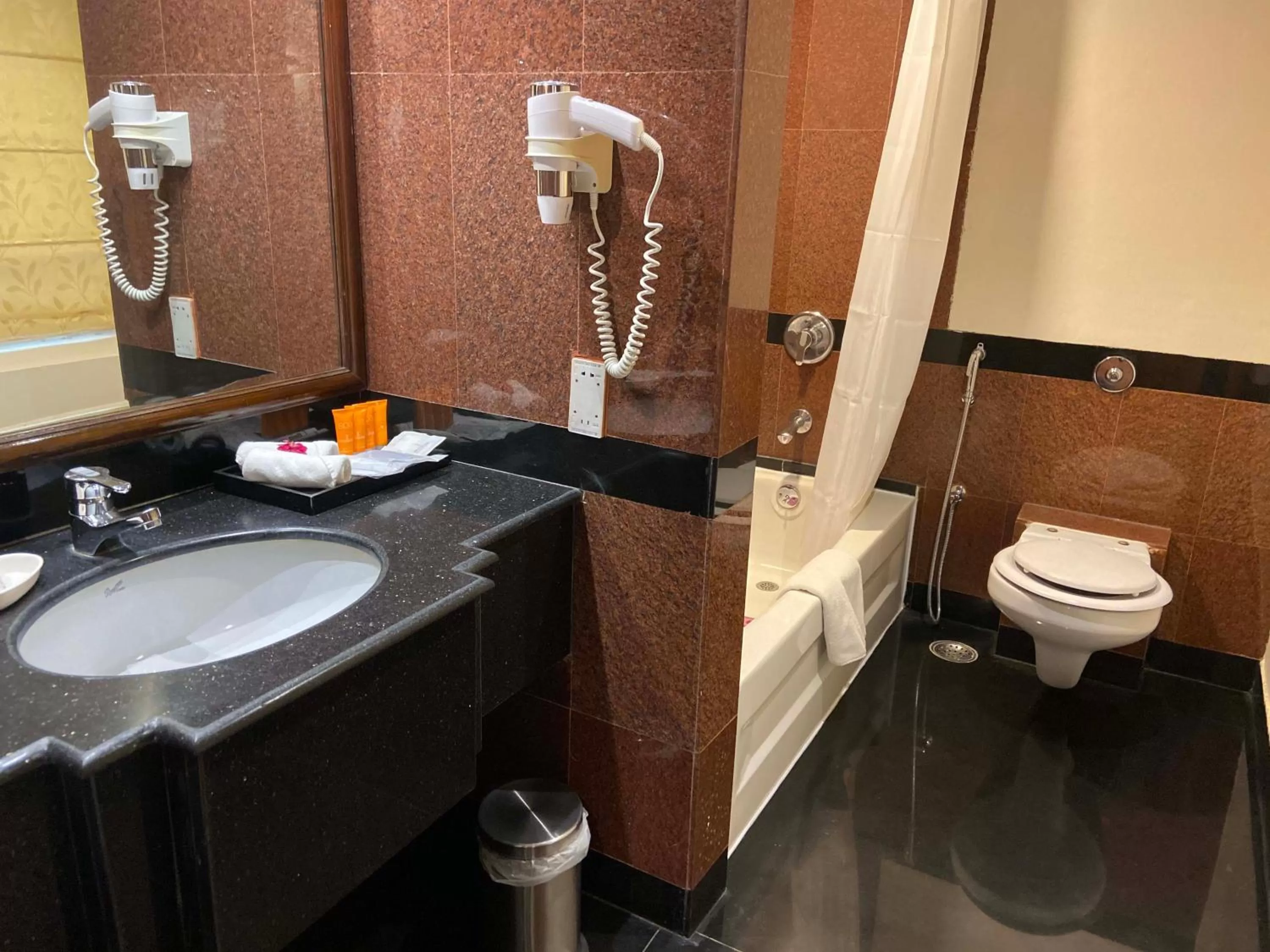 Shower in The Everest Hotel