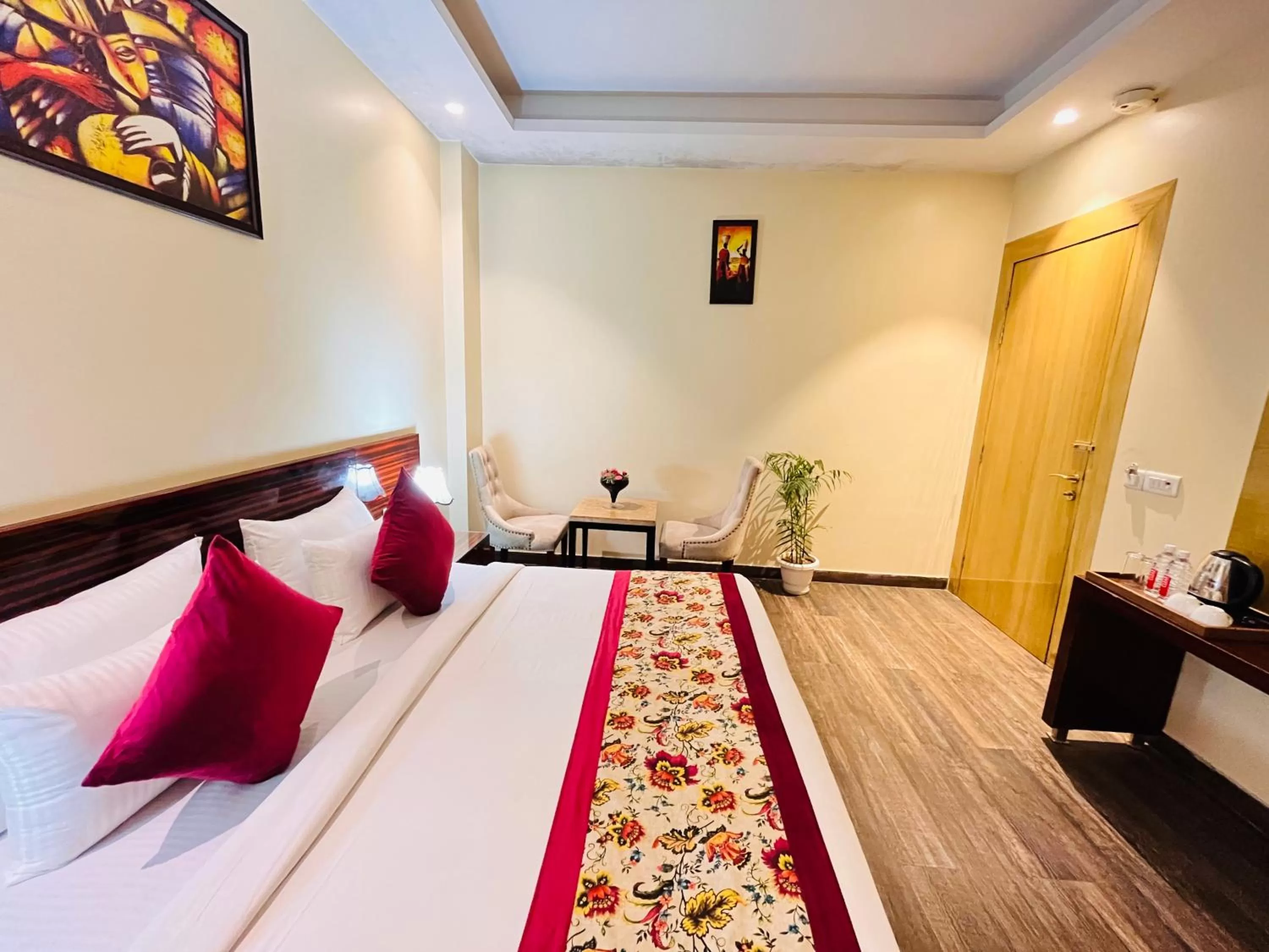 Bed in Hotel Banz near Delhi Airport