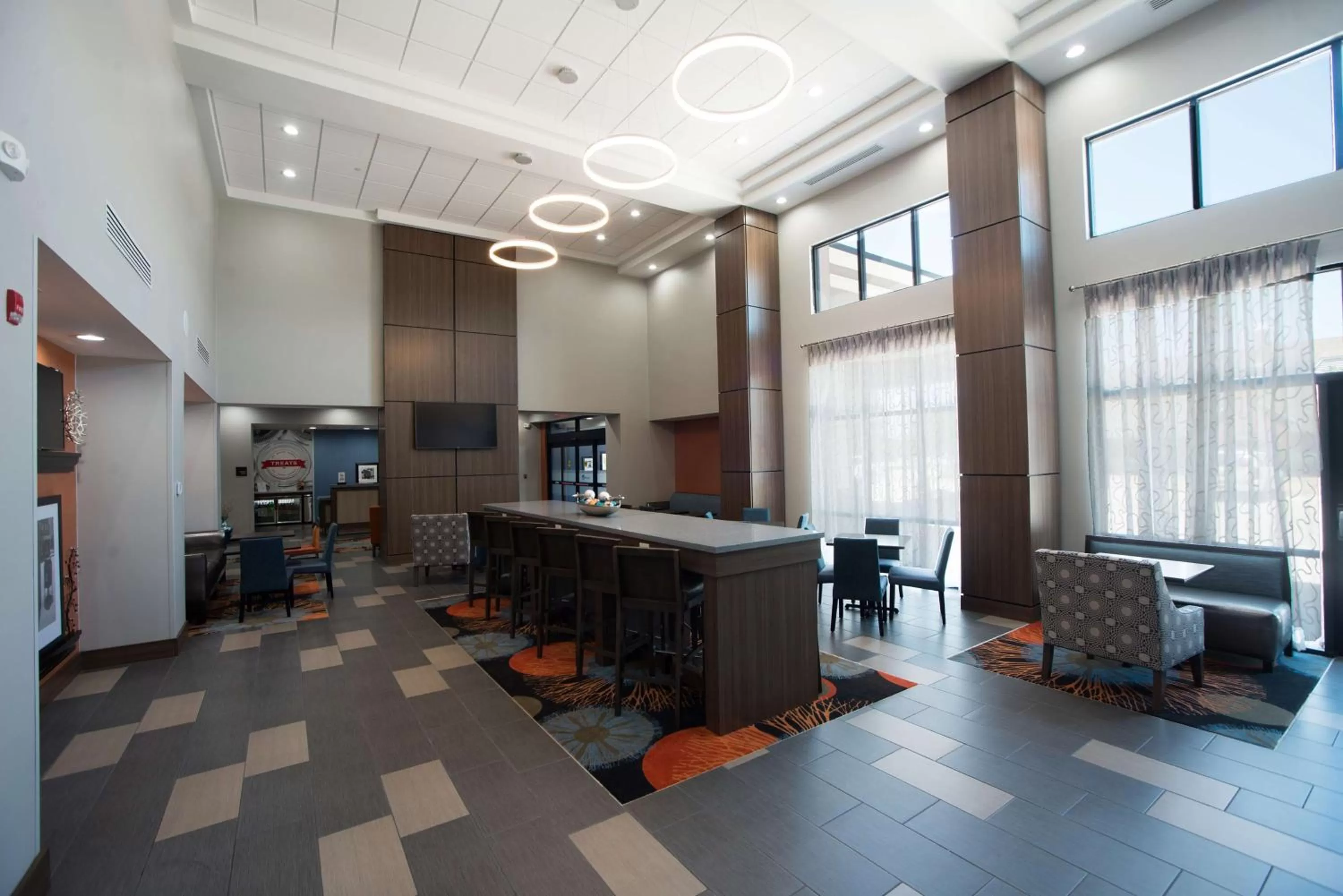 Lobby or reception in Hampton Inn & Suites Stillwater West
