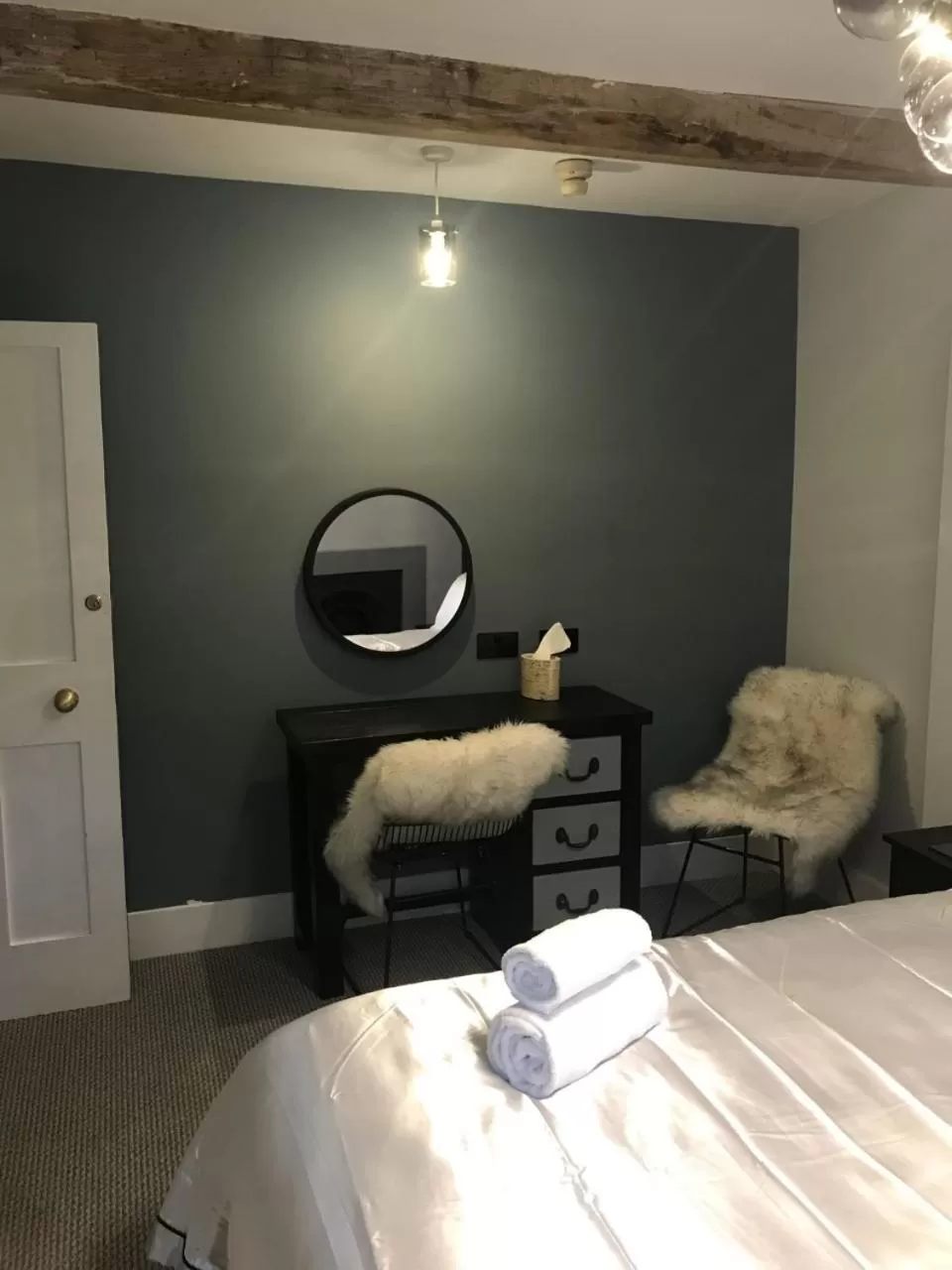 Bed in The Chequers Inn