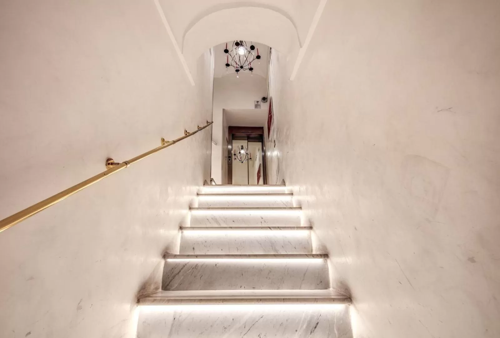 Facade/entrance in Relais Fontana Di Trevi Hotel