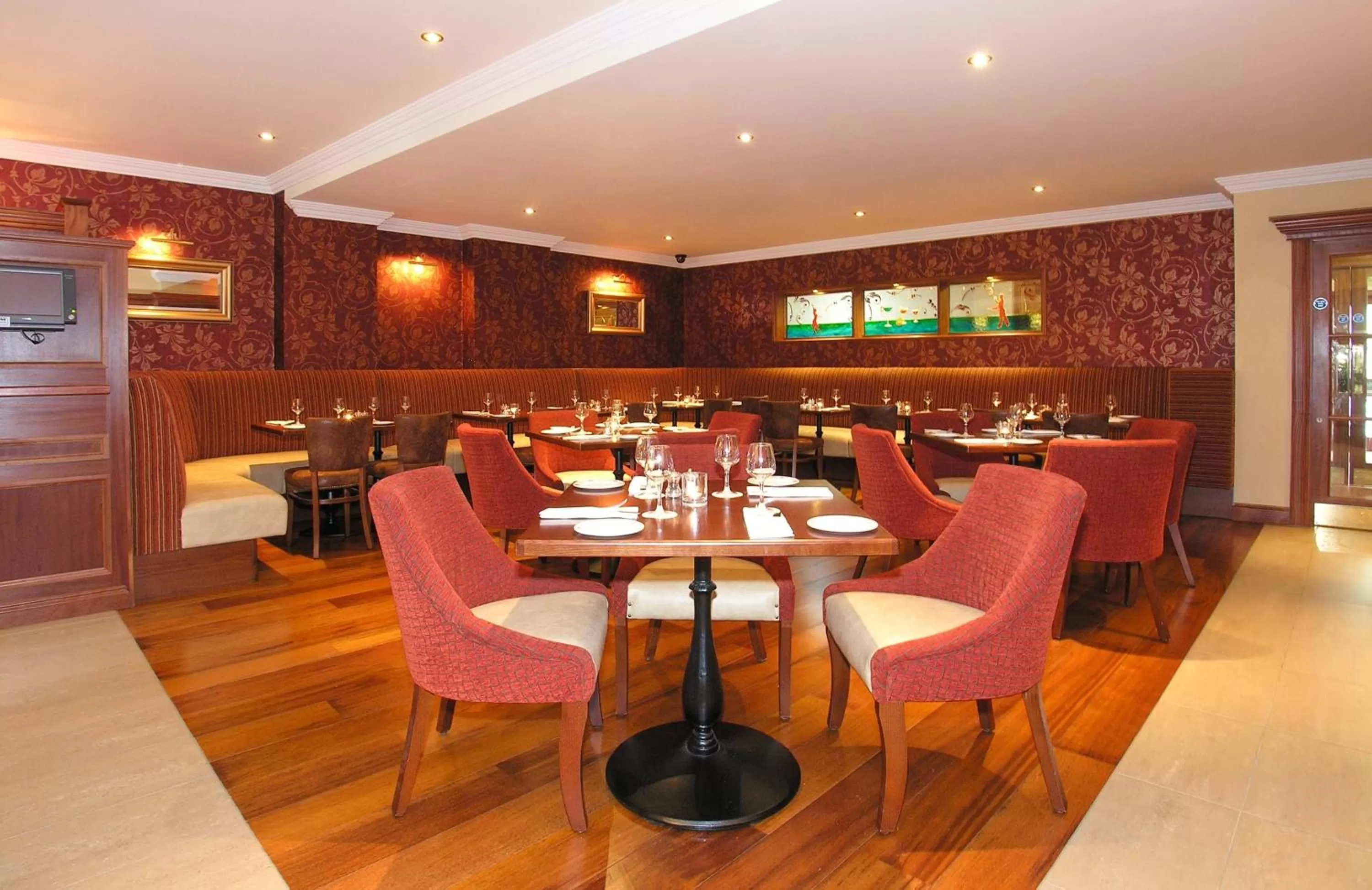 Restaurant/places to eat in The Ardilaun Hotel