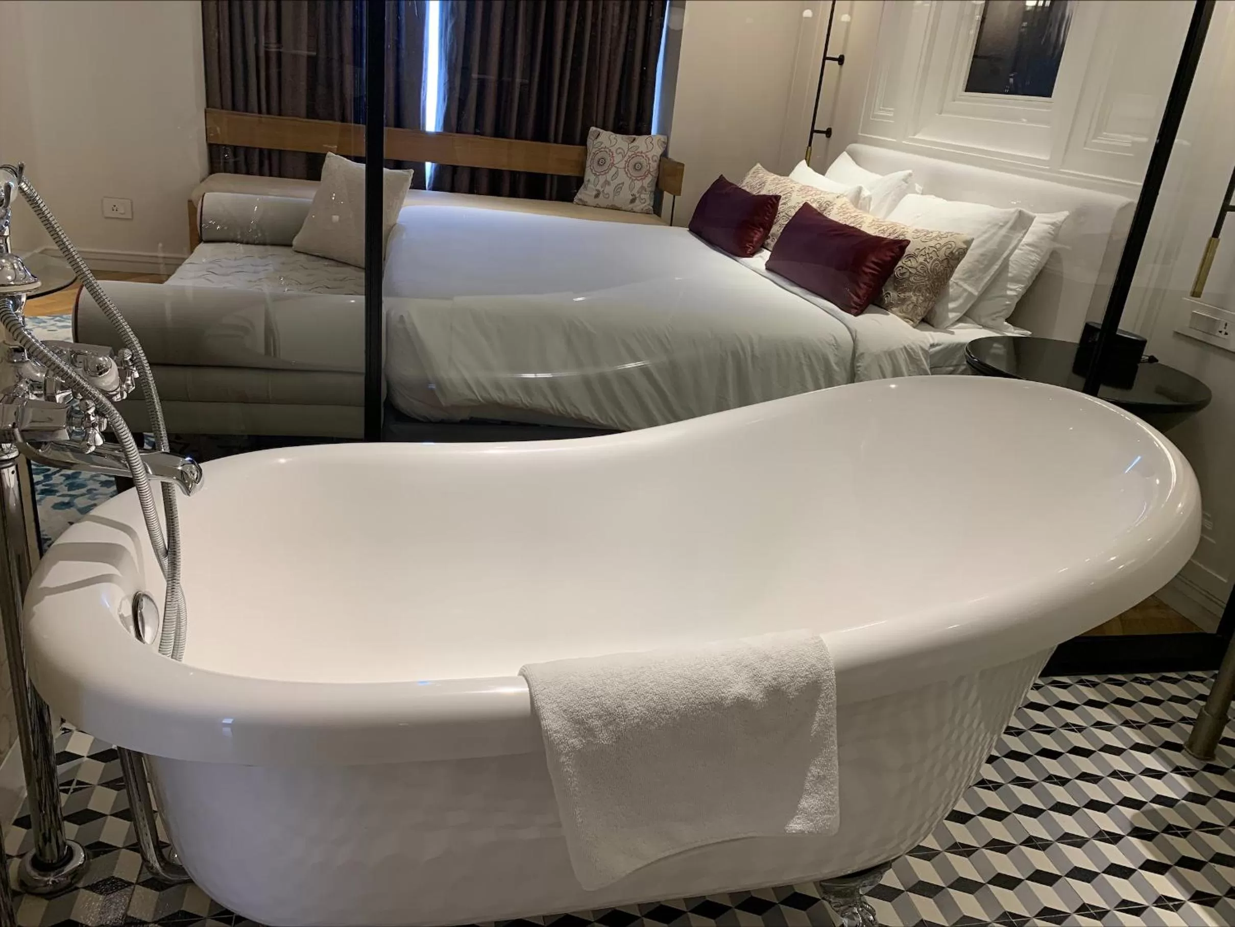 Bathroom, Bed in Radisson Hotel Shimla