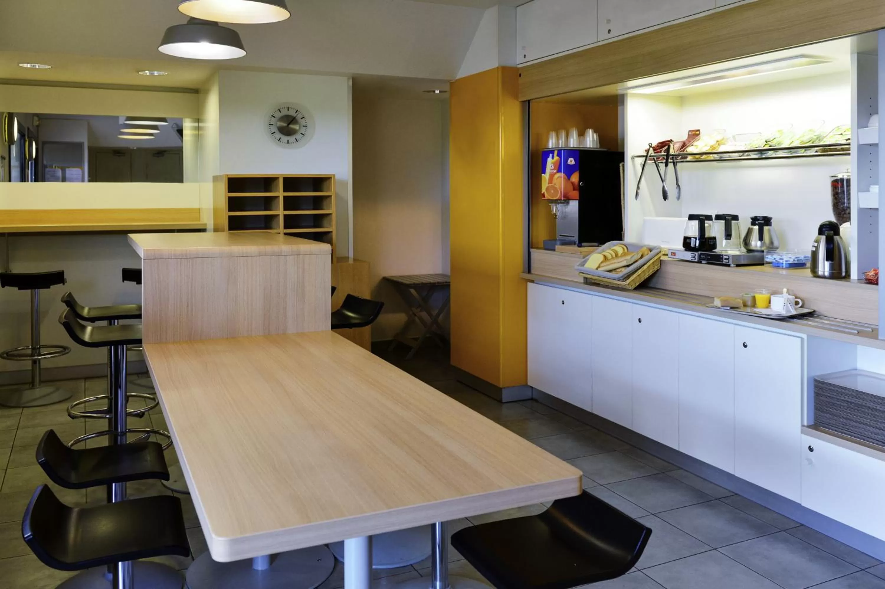 Restaurant/places to eat in hotelF1 Saint Etienne Est La Grand Croix