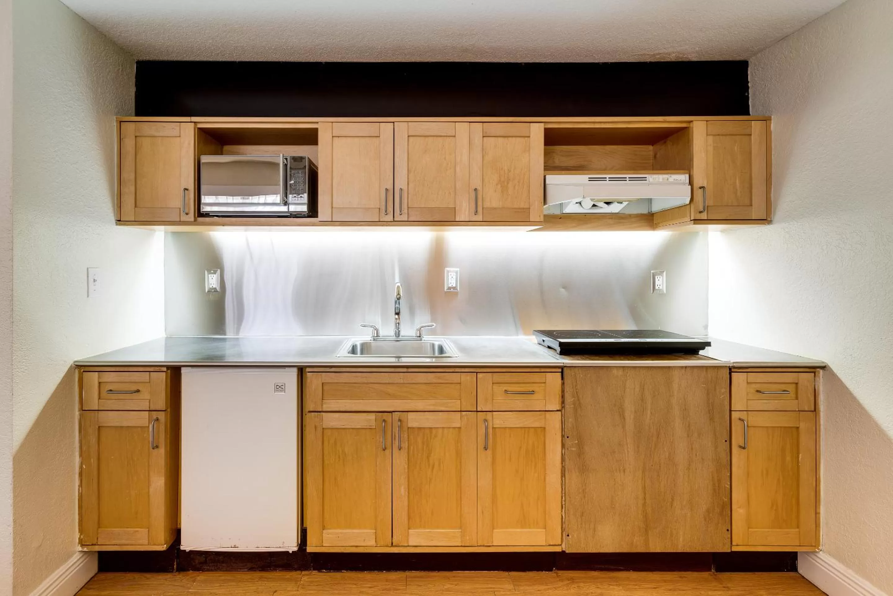 Kitchen or kitchenette in Crest Hotel Suites