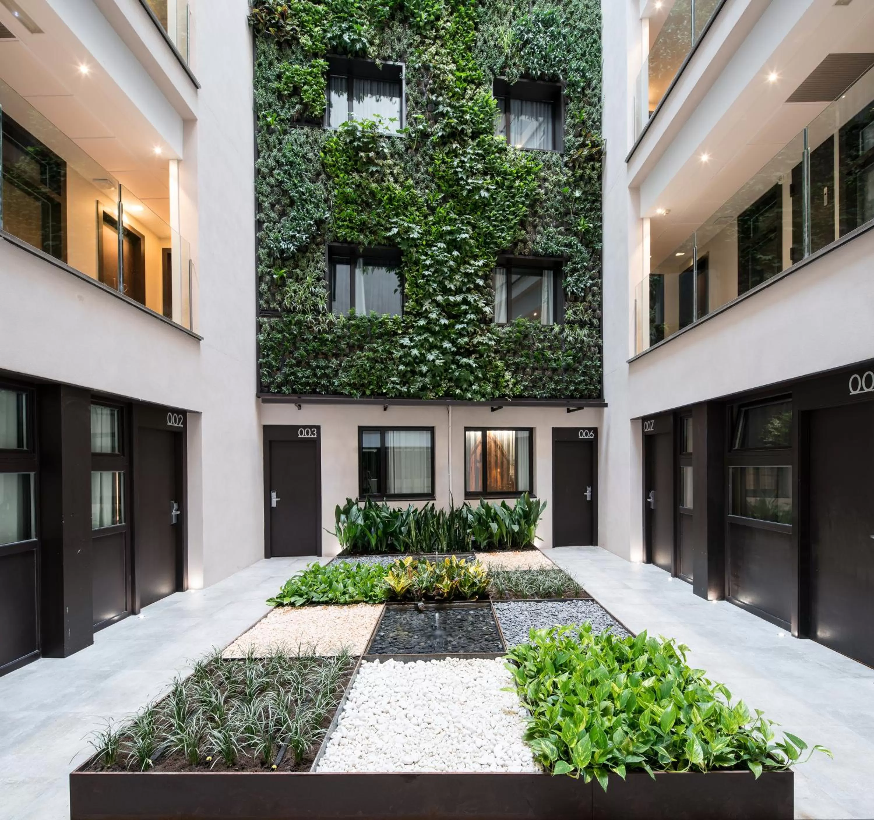 Patio in Catalonia Avinyo