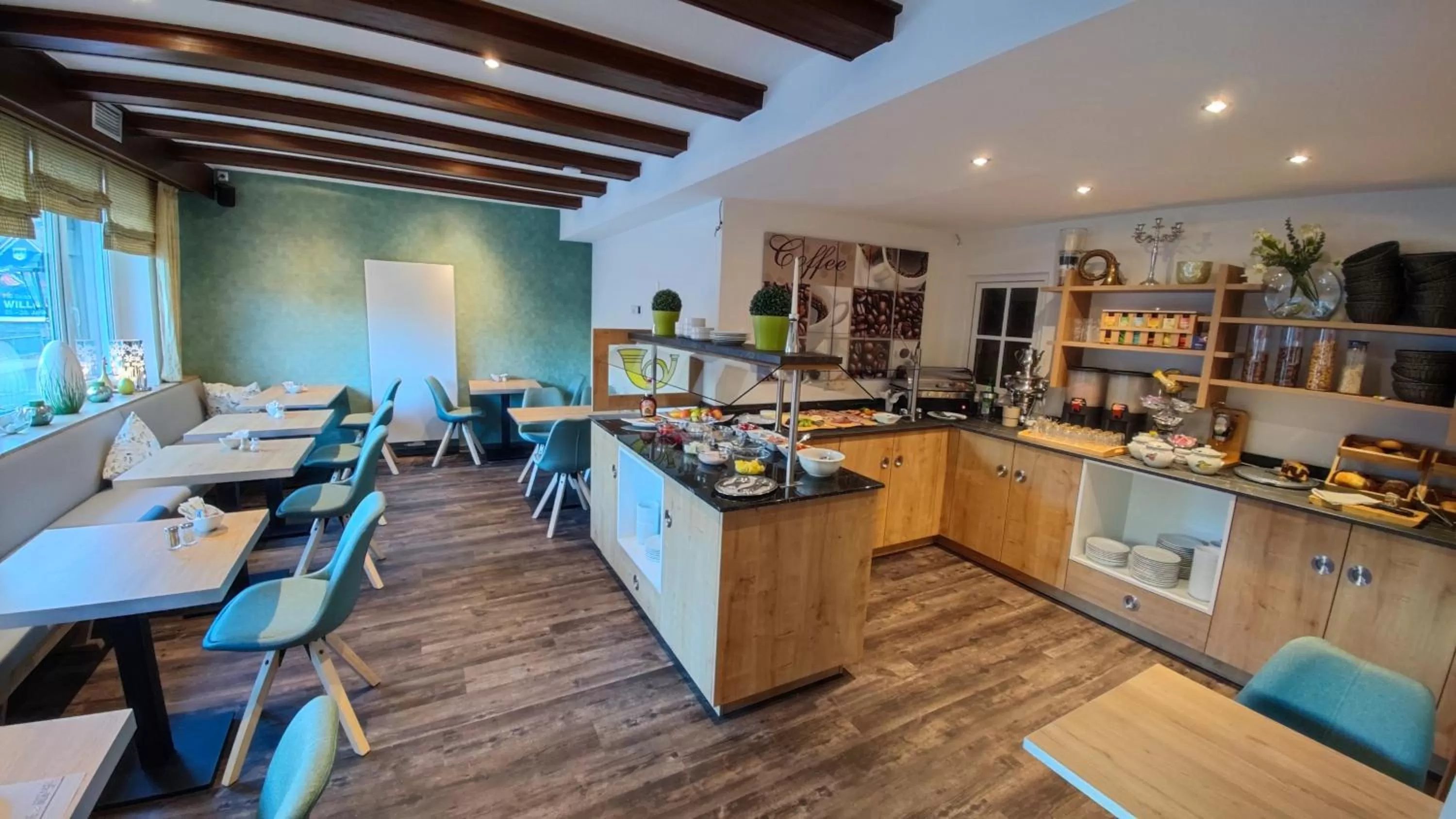 Buffet breakfast in Hotel Garni "Zur Alten Post"