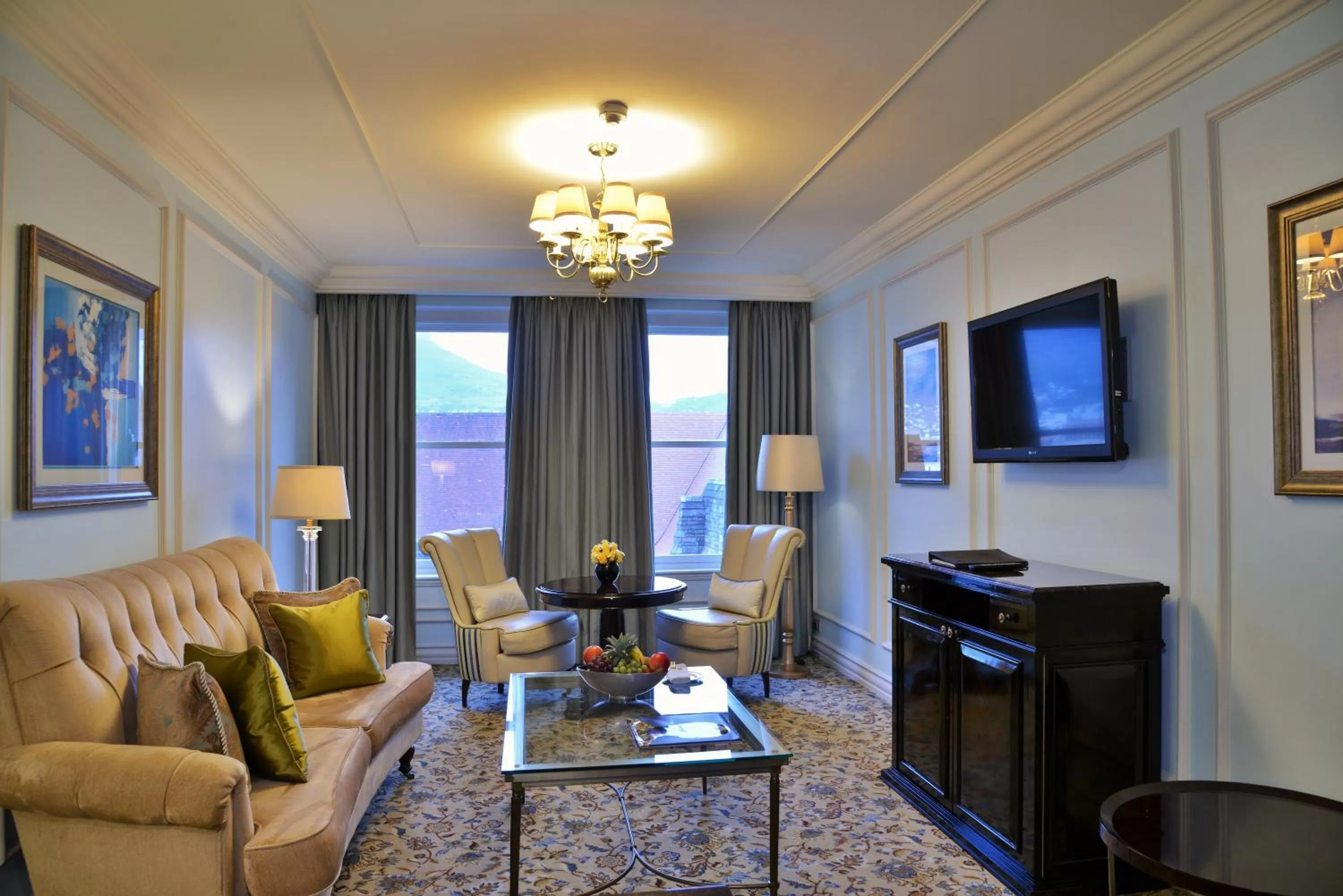 Shower in Taj Cape Town