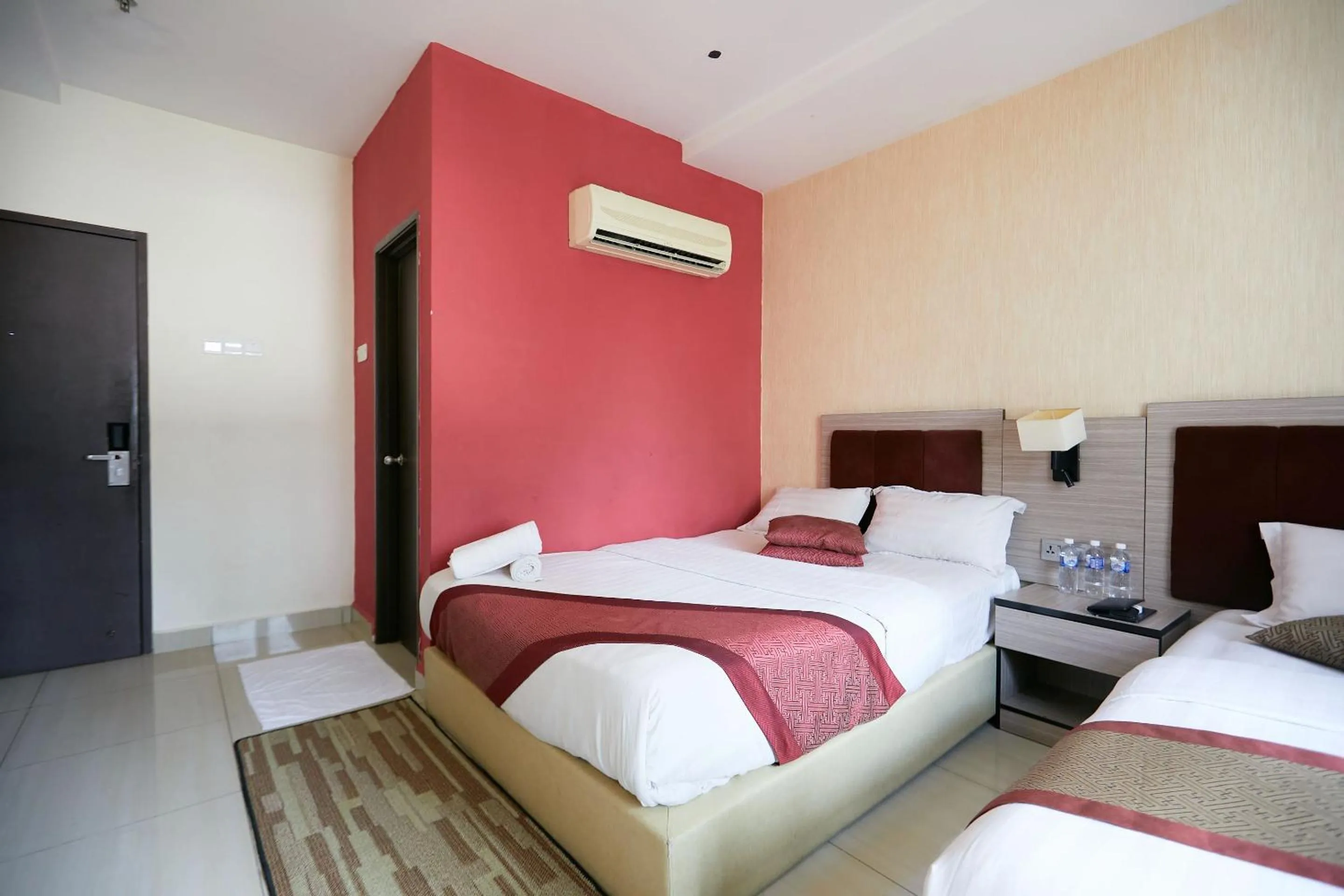 Bedroom in Dolphin Hotel, Chow Kit Kuala Lumpur
