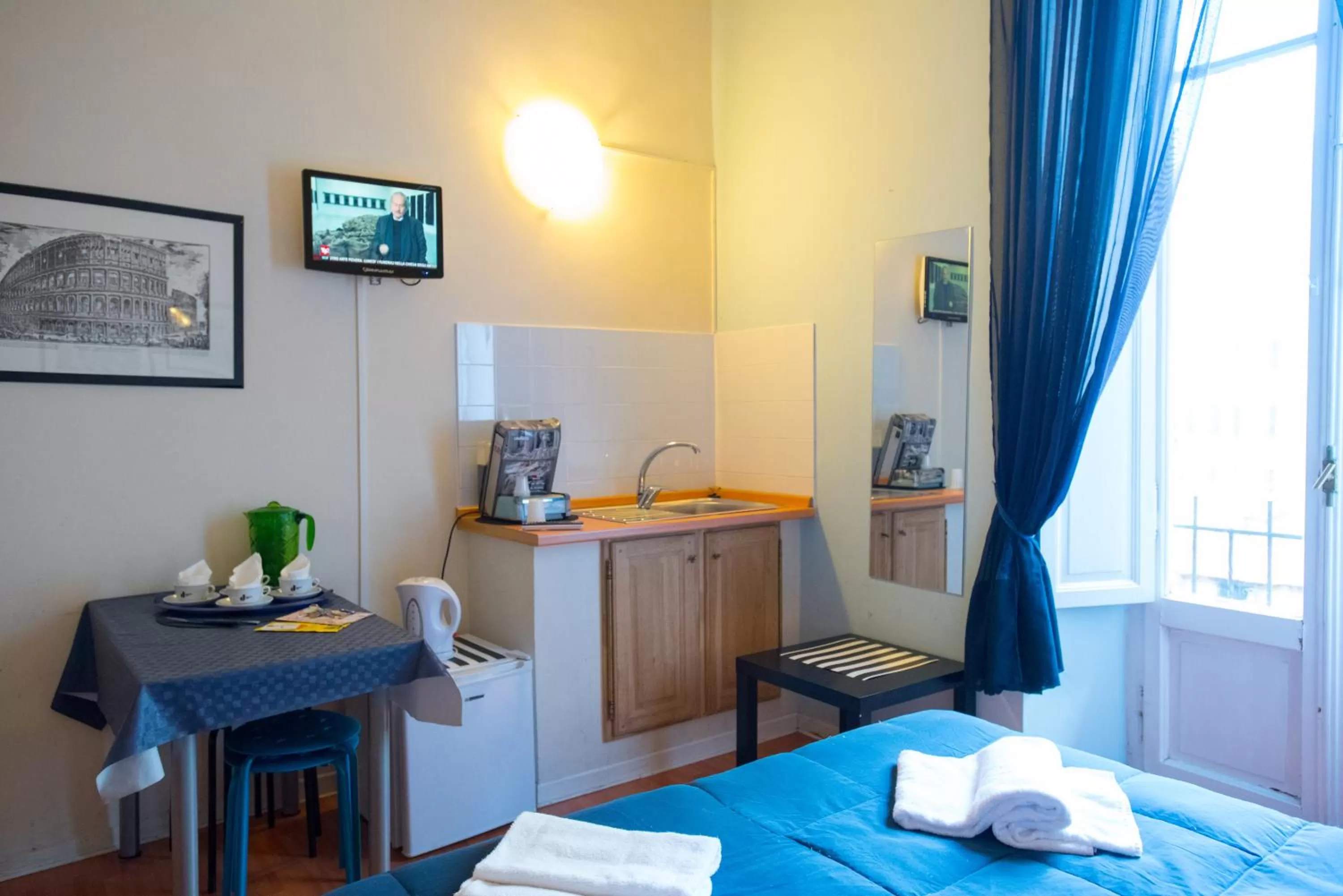 People, Bed in Quo Vadis Roma 2