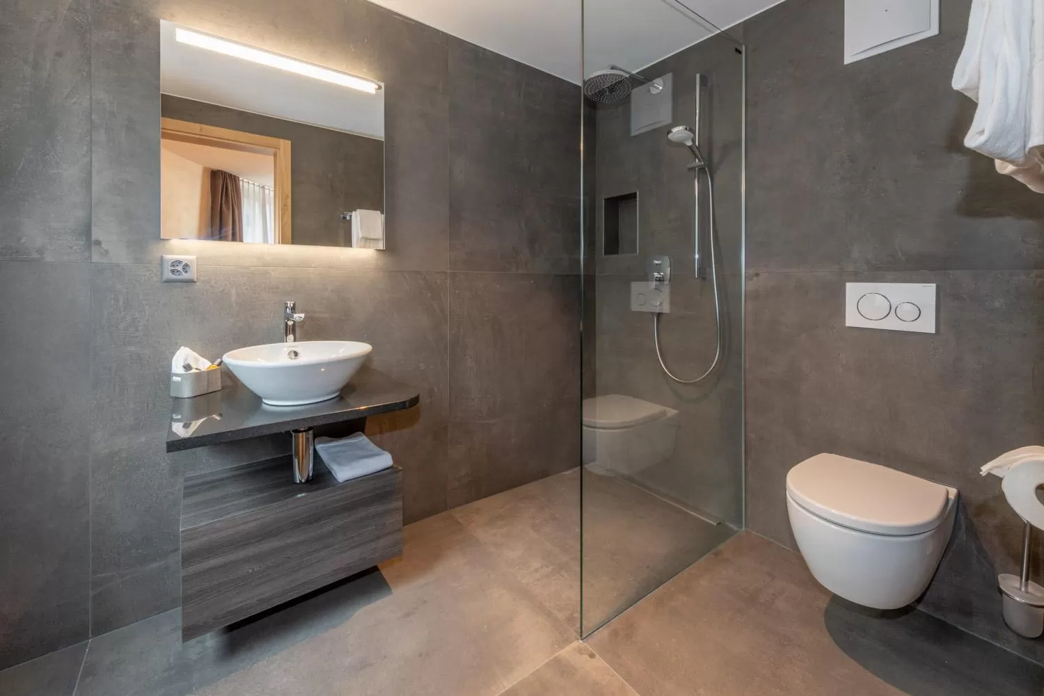 Shower, Bathroom in Hotel Heimatlodge