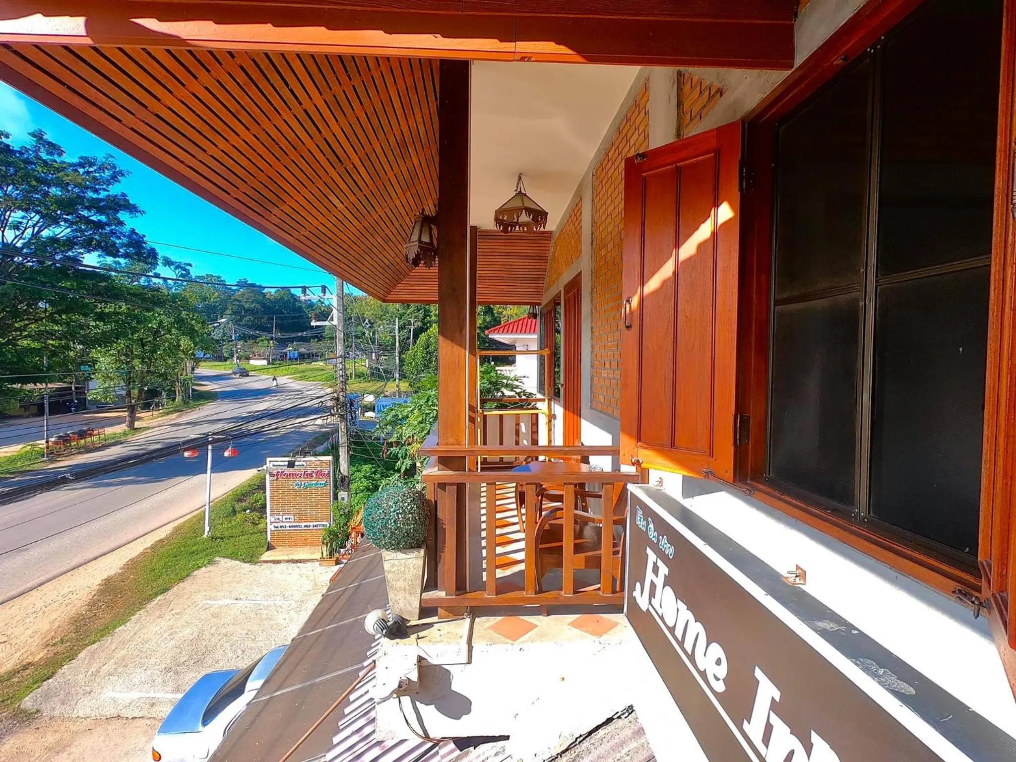 Patio in Home Inn Pai Garden
